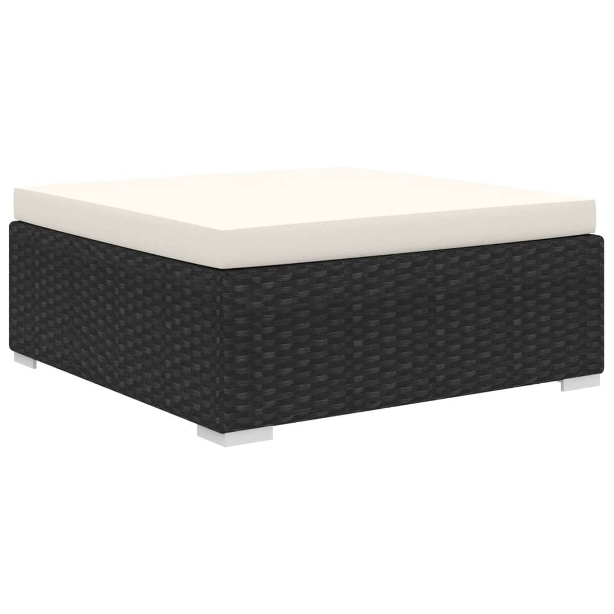 Un pouf nero intrecciato per esterni con un cuscino color crema sopra.