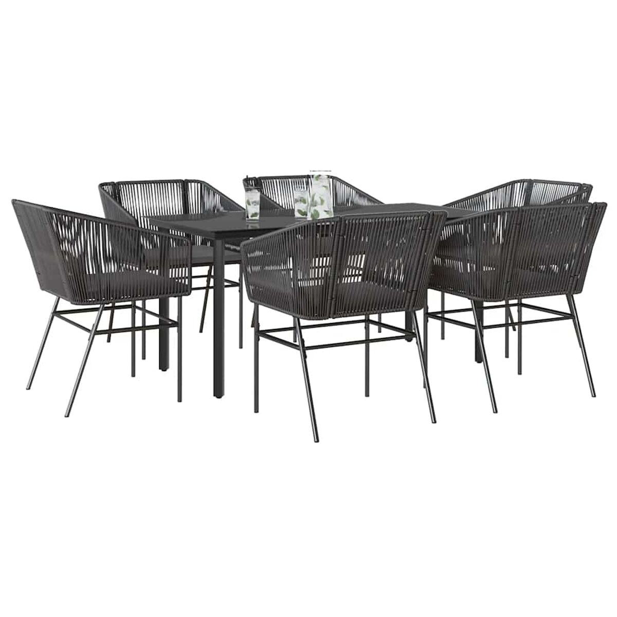 Ein Ess-Set für den Außenbereich mit einem schwarzen Tisch und sechs grauen, gewebten Stühlen.