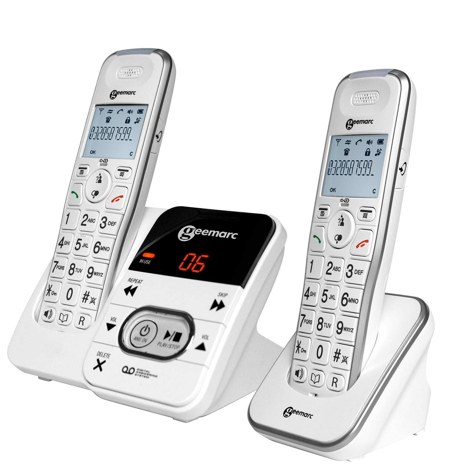 Zwei schnurlose Telefone und eine Basisstation. Die Basisstation hat ein Display mit einer Nummer und Tasten.