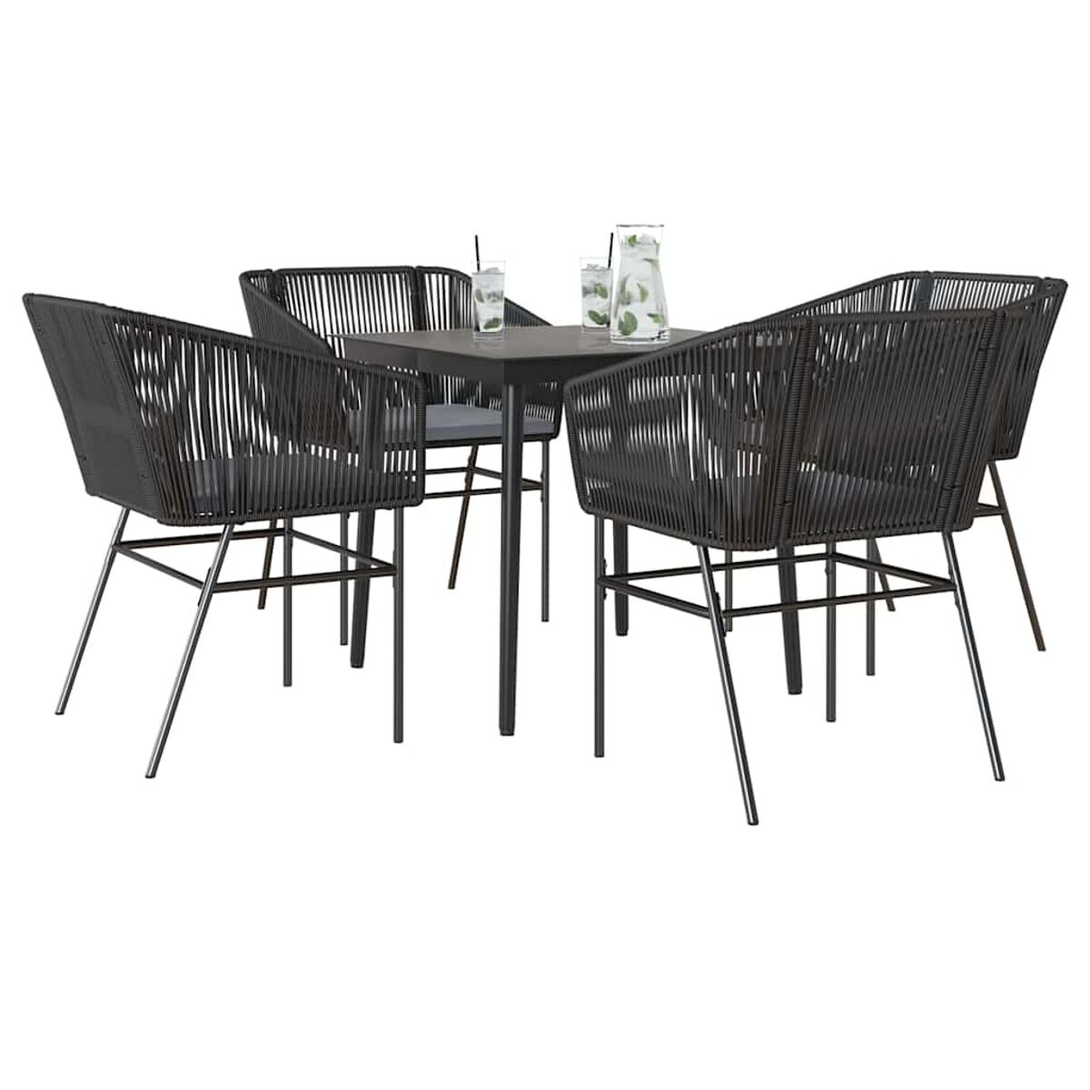 Ein Set aus vier schwarzen Seilstühlen und einem Tisch. Getränke stehen auf dem Tisch.