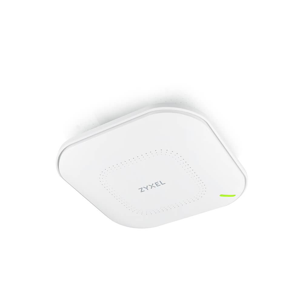 Un punto de acceso inalámbrico ZYXEL blanco, de forma cuadrada, montado en un techo blanco.