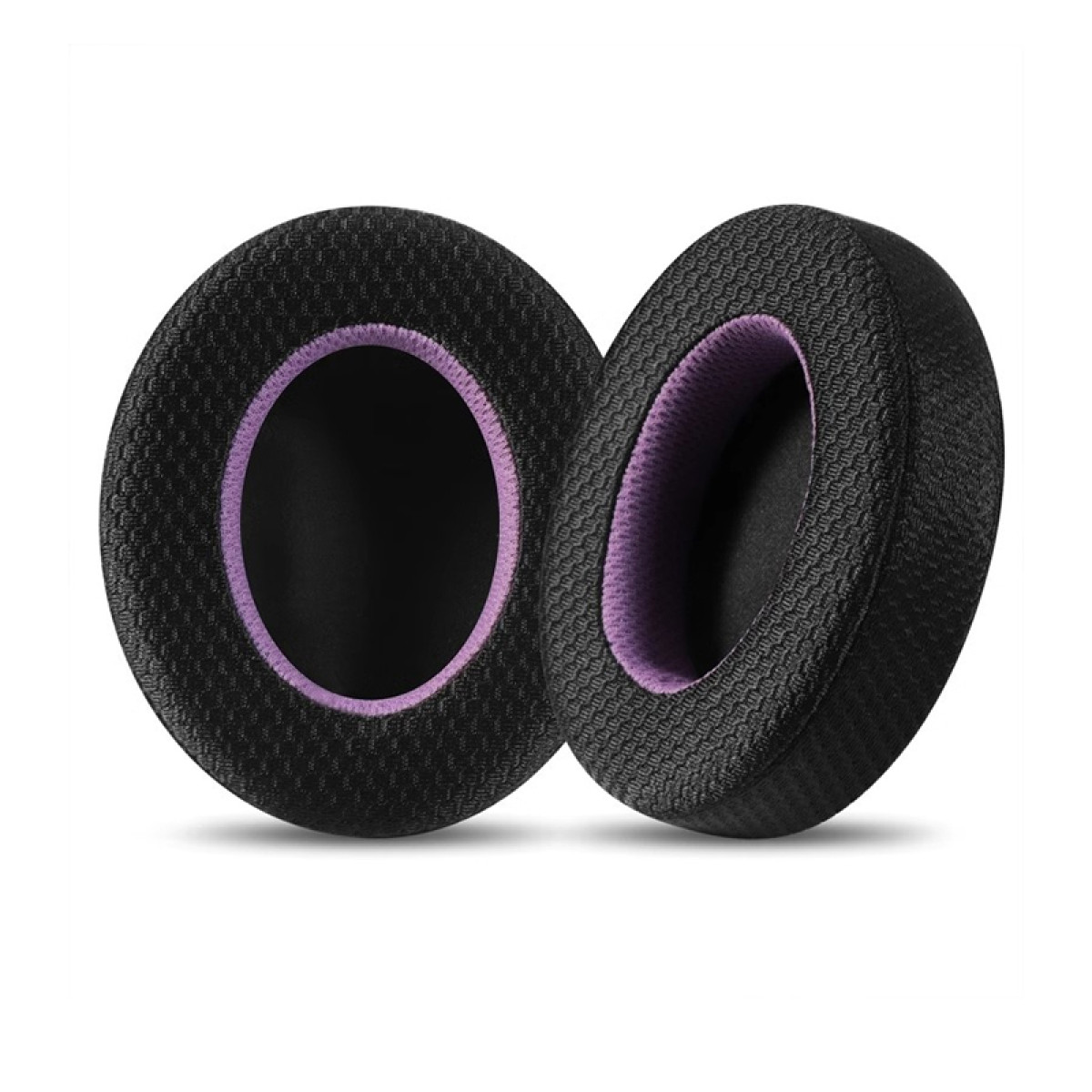 Due cuscinetti auricolari neri e rotondi per cuffie con anelli interni viola.