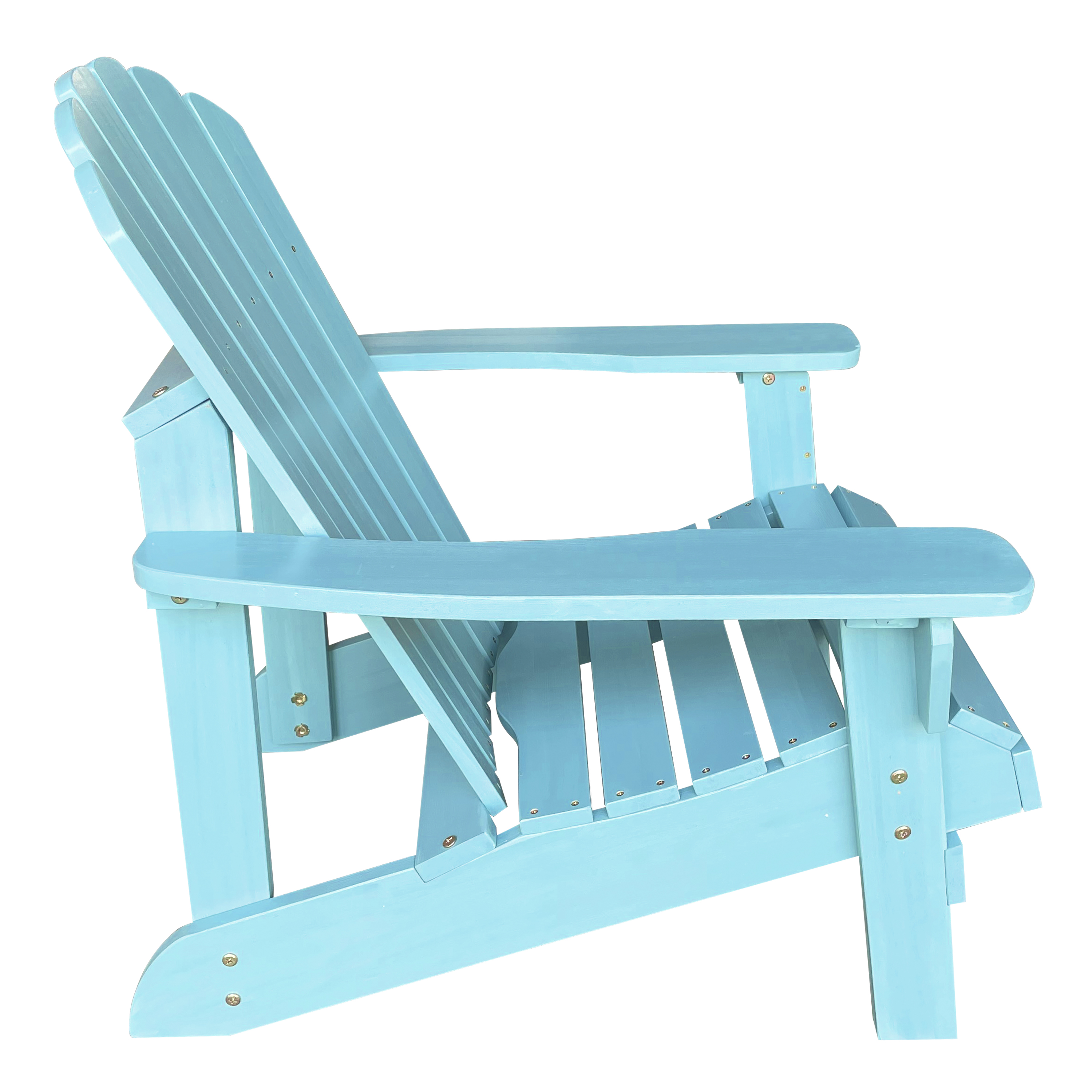 Hellblauer Adirondack-Stuhl, Seitenansicht. Holzlatten, abgewinkelte Rückenlehne, stabiles Design.