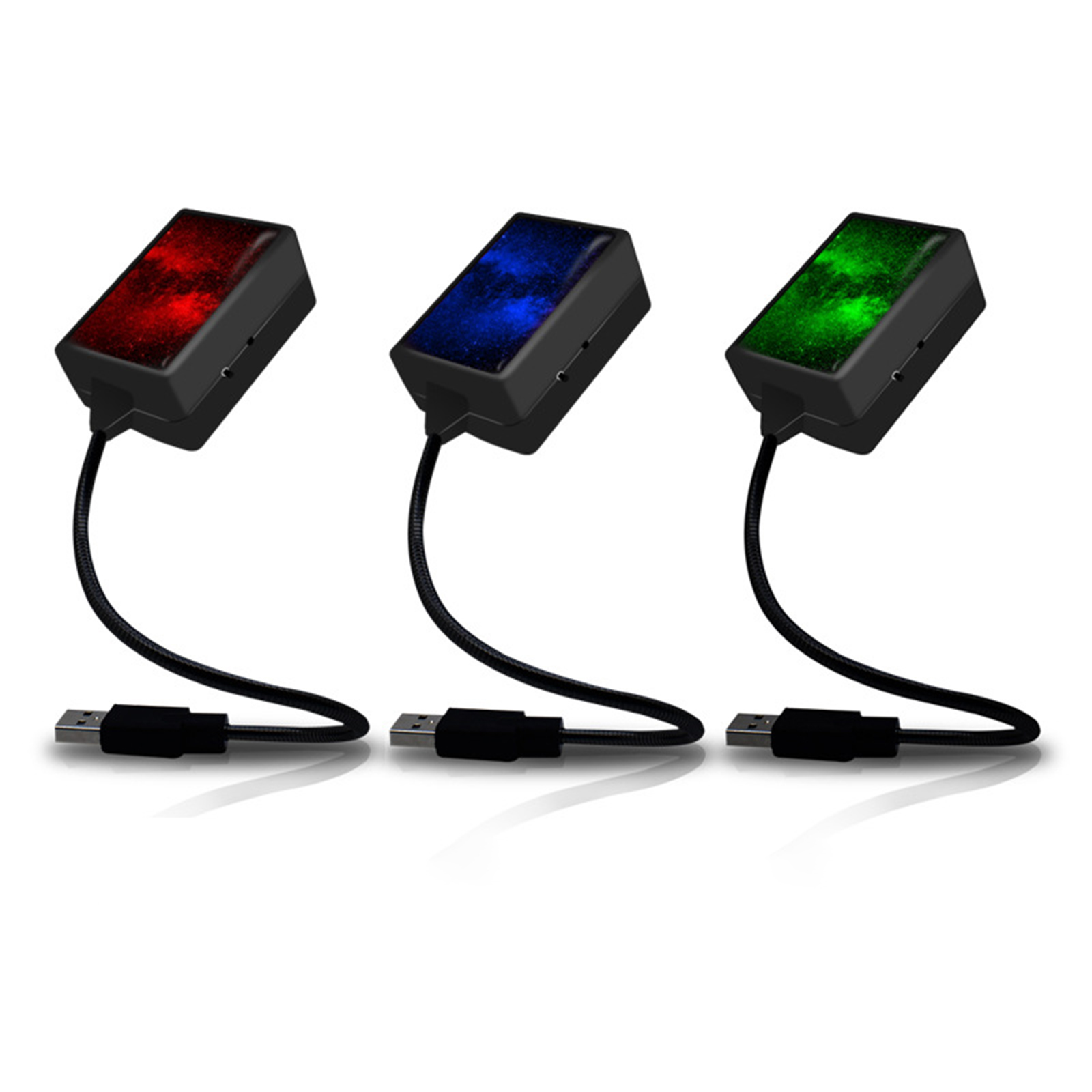 Drei kleine, farbige USB-Geräte: rot, blau und grün, verbunden mit USB-Kabeln.