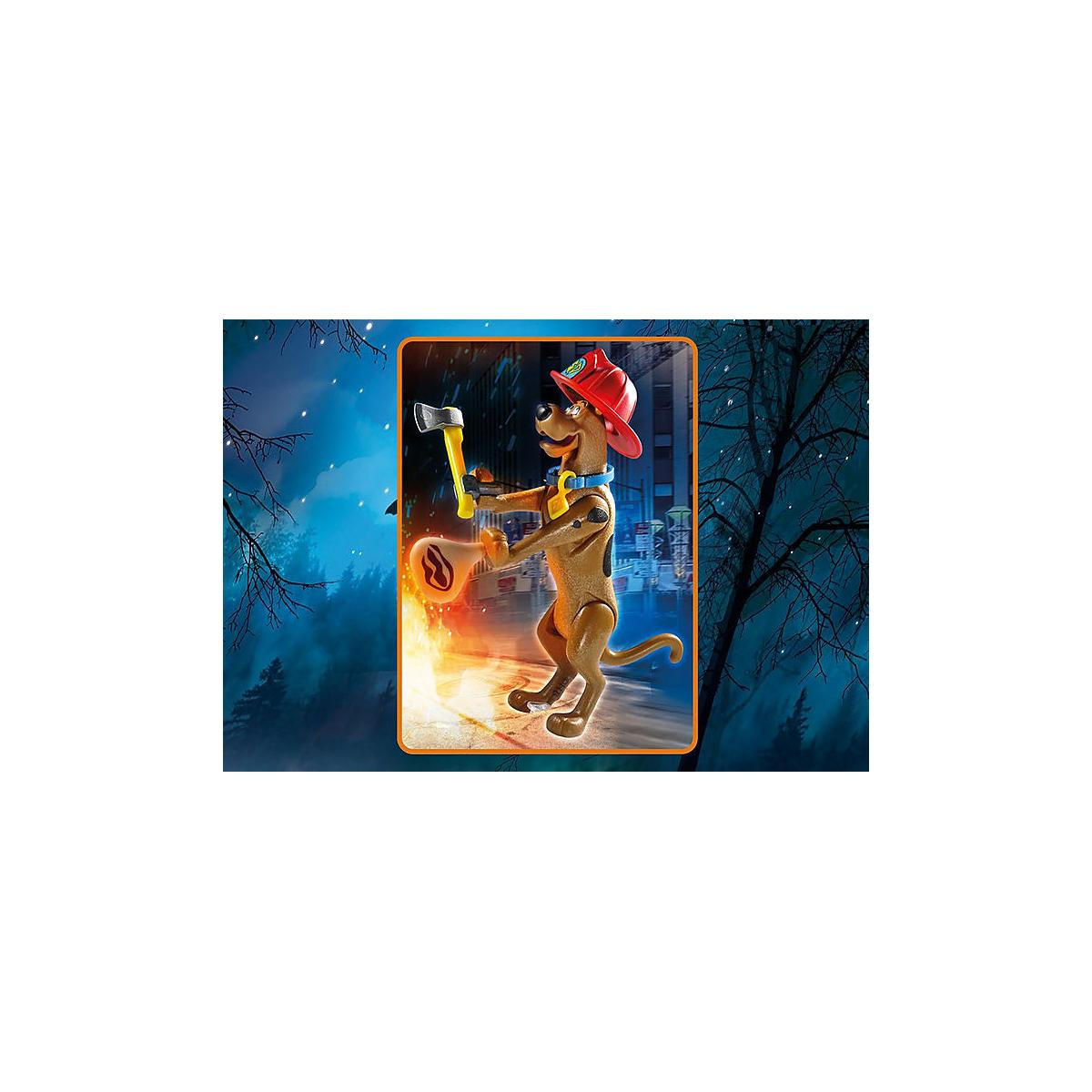 Scooby Doo jako strażak, topór nad płomieniami, czerwony hełm.