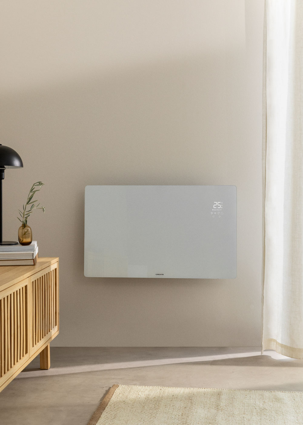 Calentador blanco montado en la pared con pantalla '25' grados. Mueble de madera con decoración.