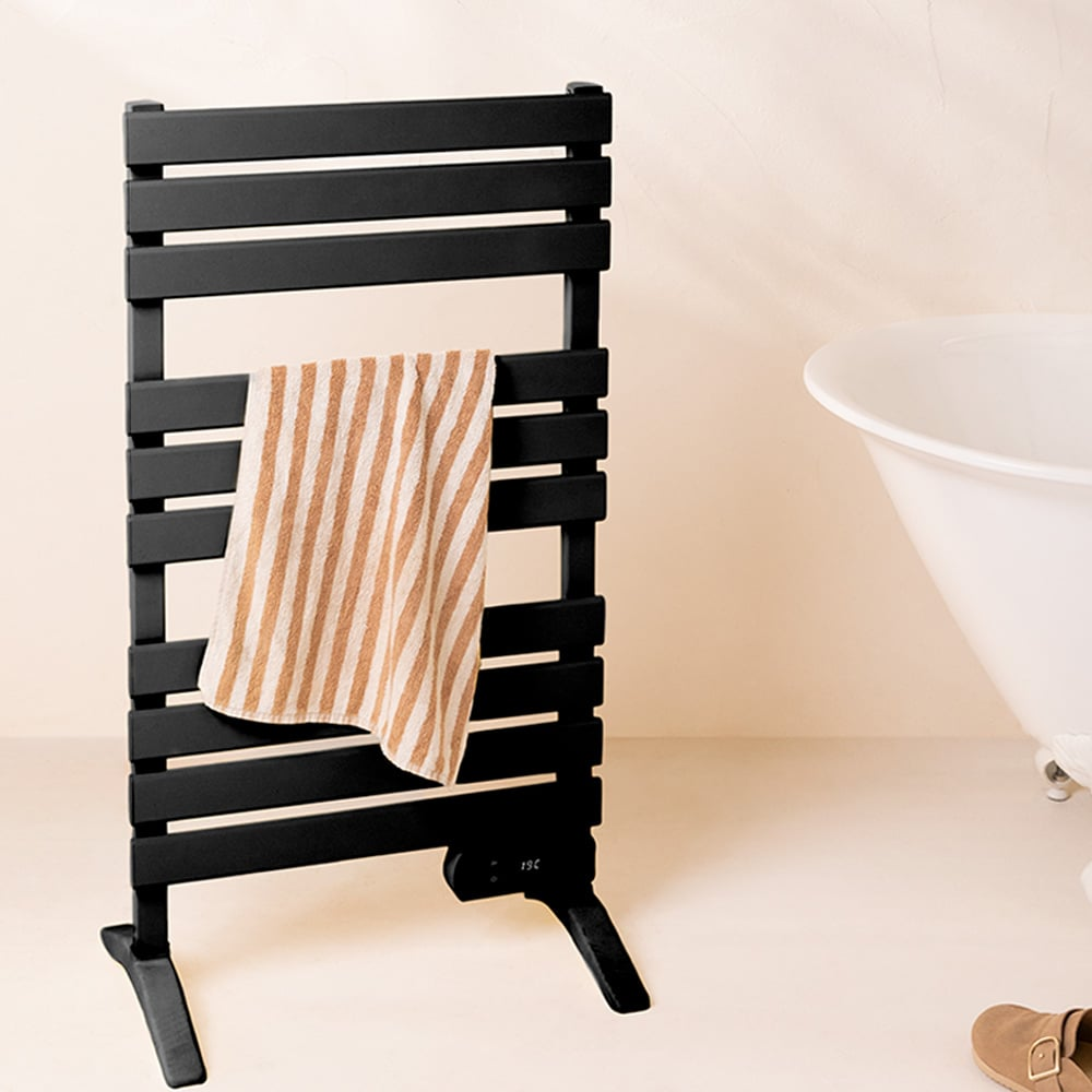 Toallero eléctrico CREATE WARM TOWEL Con patas sin estante, 500 W, Black