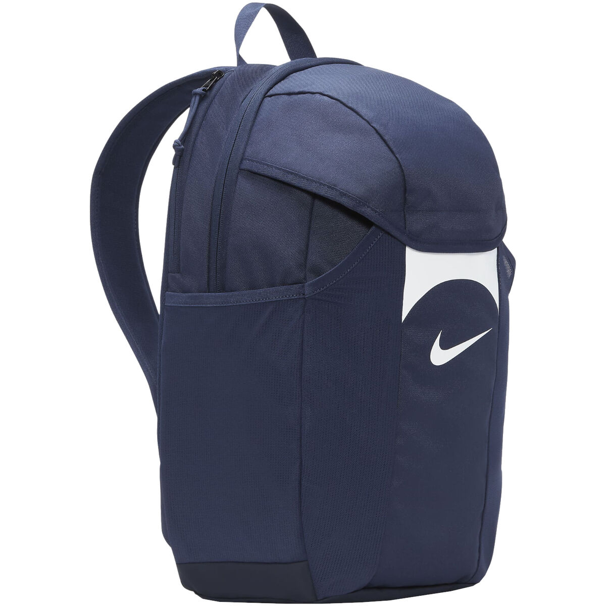 Marineblauer Nike-Rucksack mit weißem Logo und Seitentasche, schräge Ansicht.