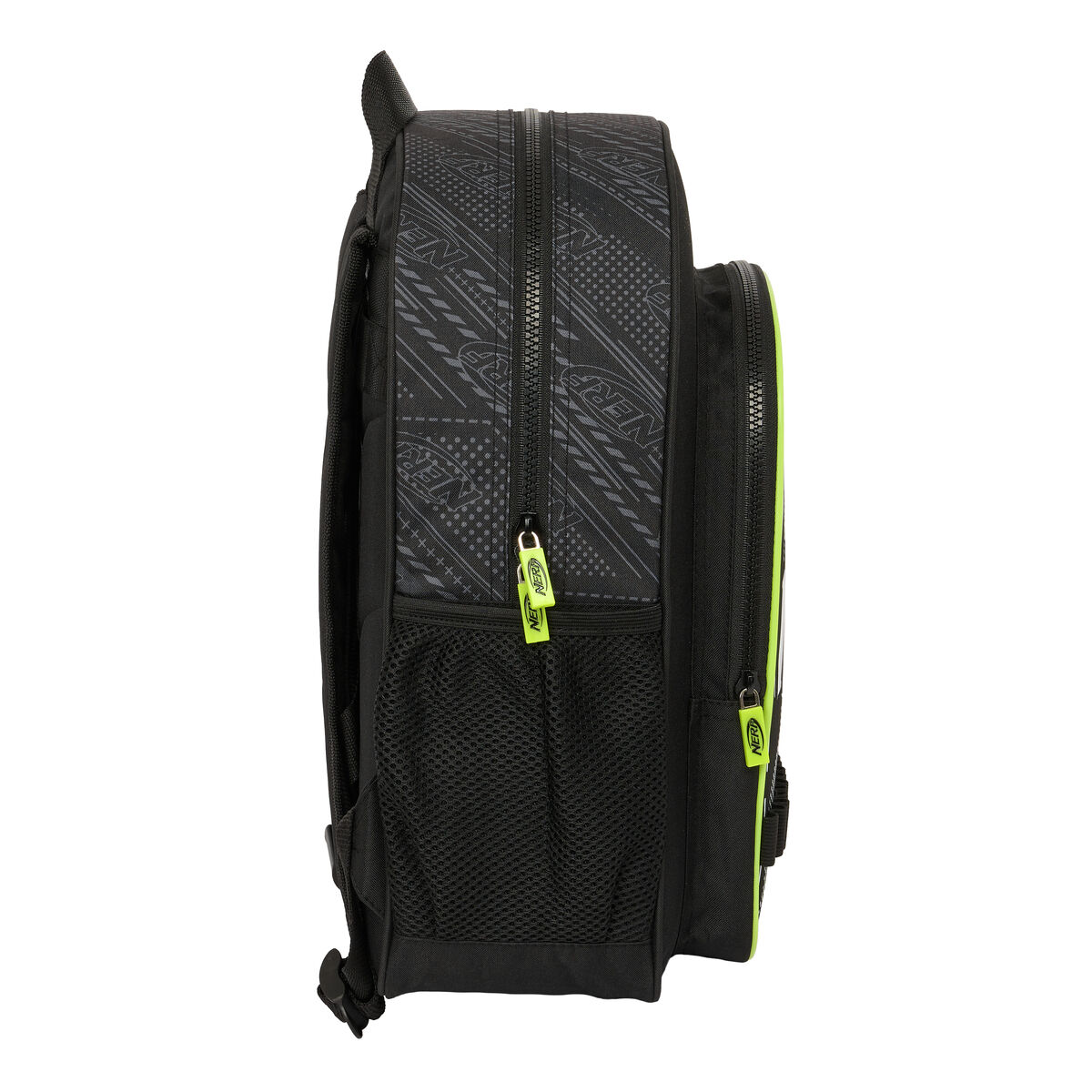 Schwarzer Rucksack mit grauem Nerf-Design, Netztasche und neongrünen Akzenten.