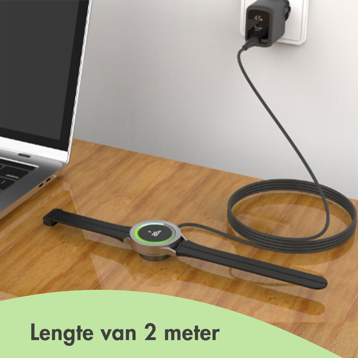 Smartwatch en charge sur une table en bois, connecté à une prise. Un ordinateur portable en arrière-plan.