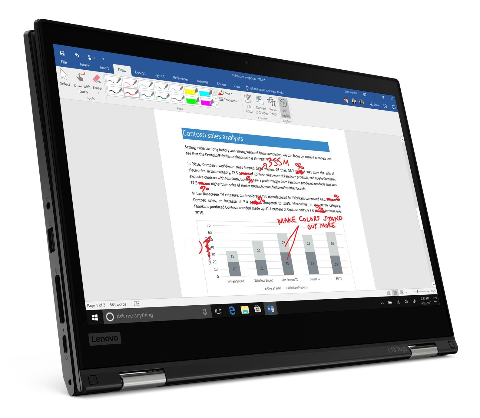 Ein Laptop, der ein Dokument mit Diagramm und Anmerkungen anzeigt. Der Bildschirm zeigt Word.