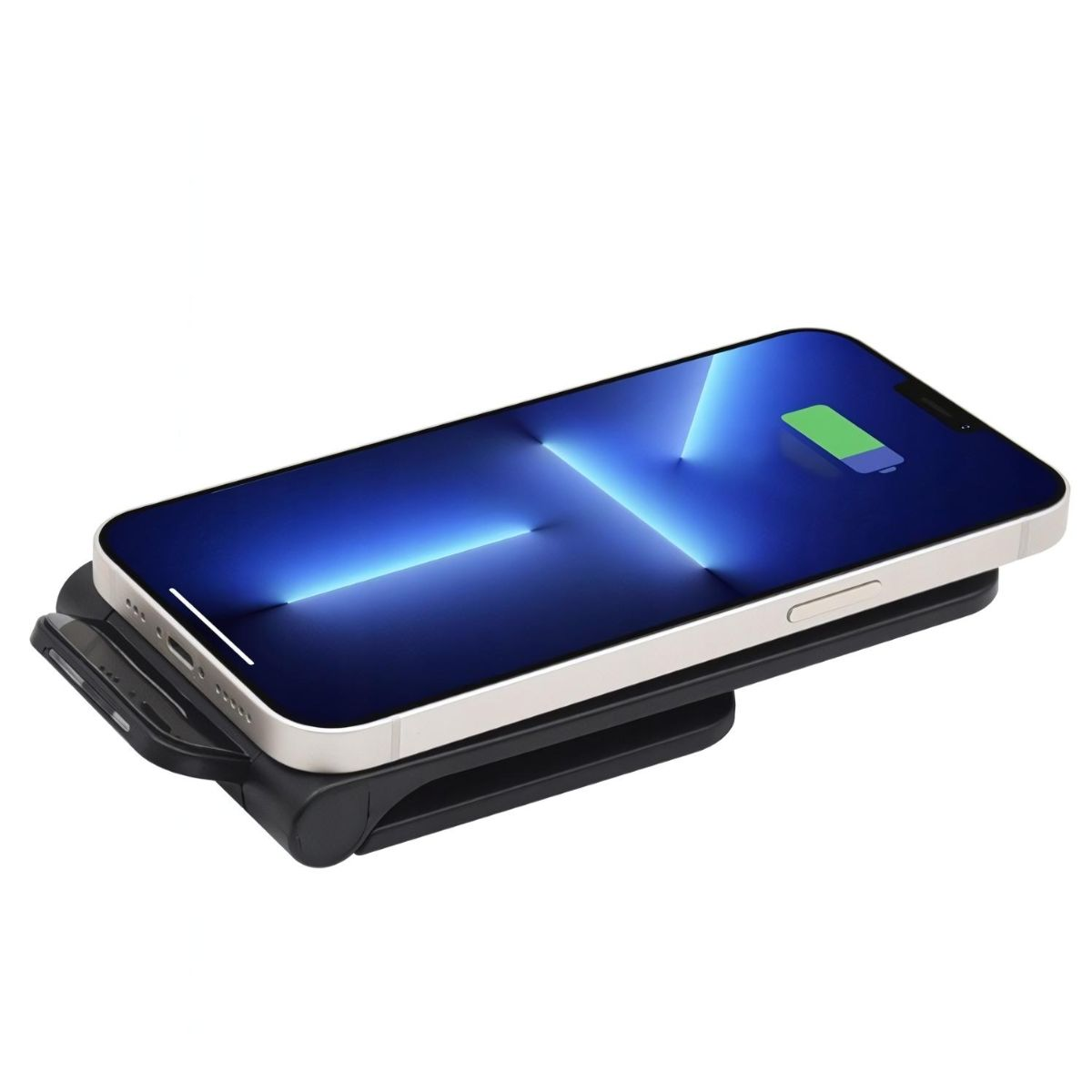 Telefon na czarnej ładowarce bezprzewodowej ze wskaźnikiem ładowania. Ekran telefonu jest niebieski.