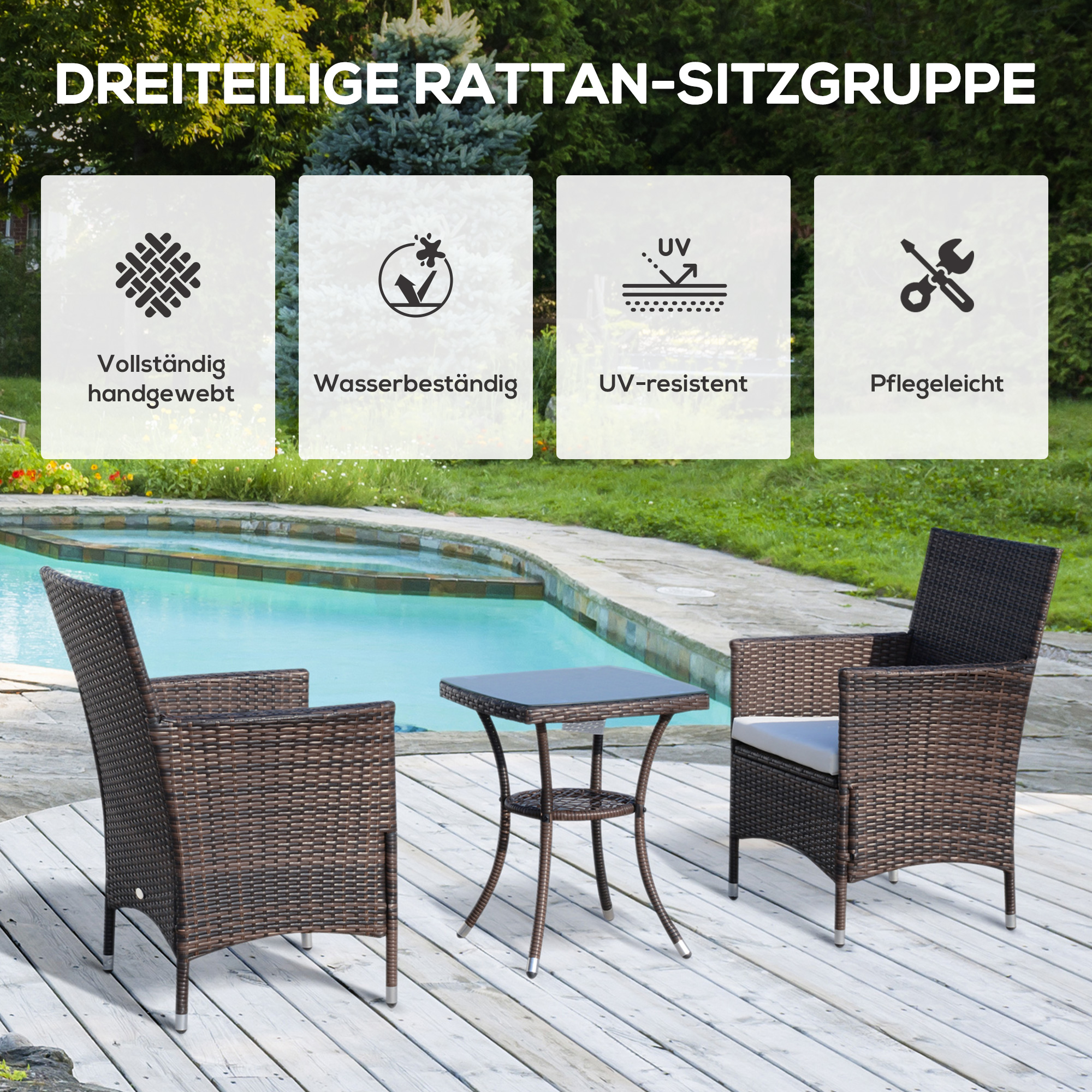 Rattan-Garnitur für den Außenbereich: zwei Stühle, ein kleiner Tisch. Text weist auf Vollwebung, Wasser- und UV-Beständigkeit hin.