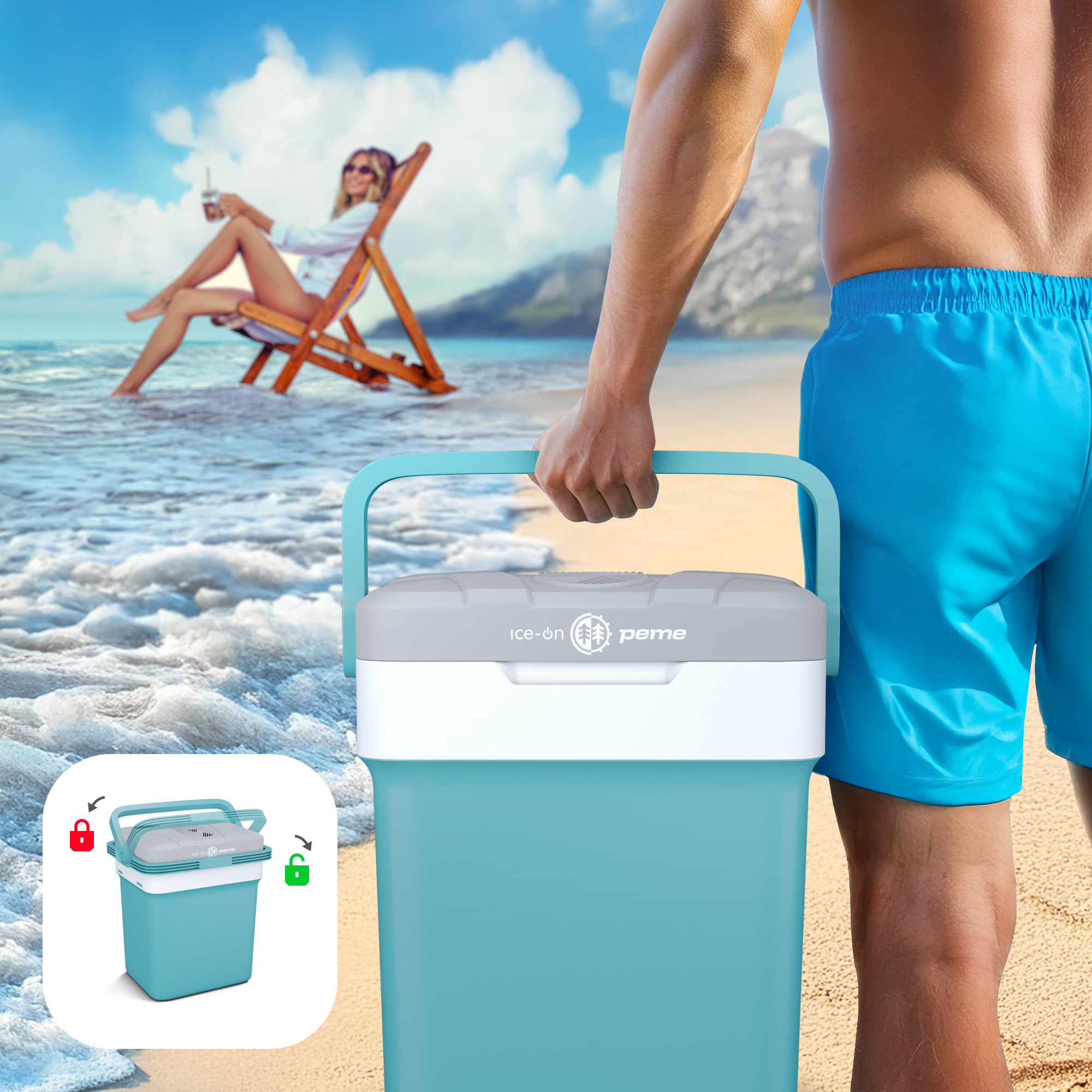 Mann trägt türkisfarbene Kühlbox am Strand, Frau im Hintergrund im Stuhl.