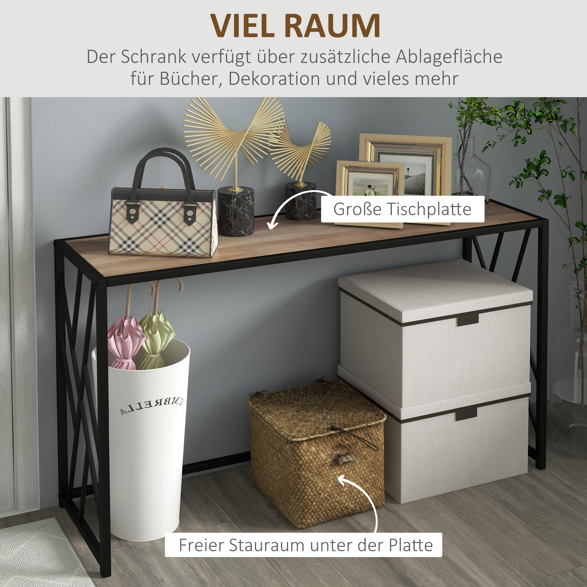 Ein Konsolentisch aus Schwarz und Holz mit Gegenständen darauf und darunter. Links ist ein weißer Schirmständer.