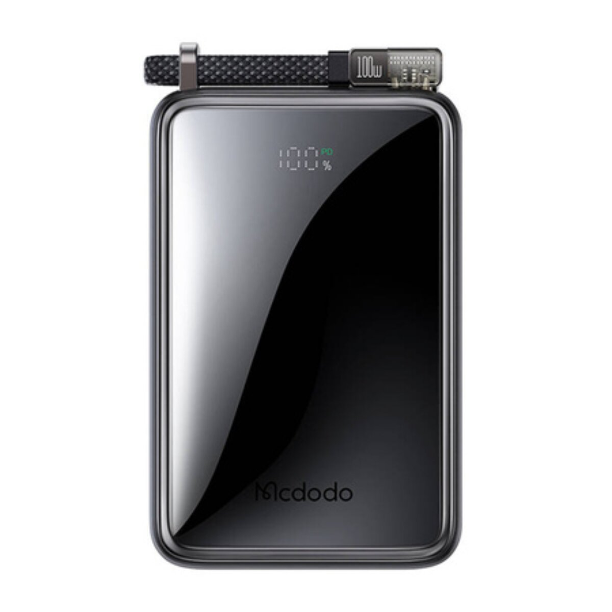 Eine schwarze Mcdodo Powerbank mit Anzeige, die 100% Ladung zeigt.