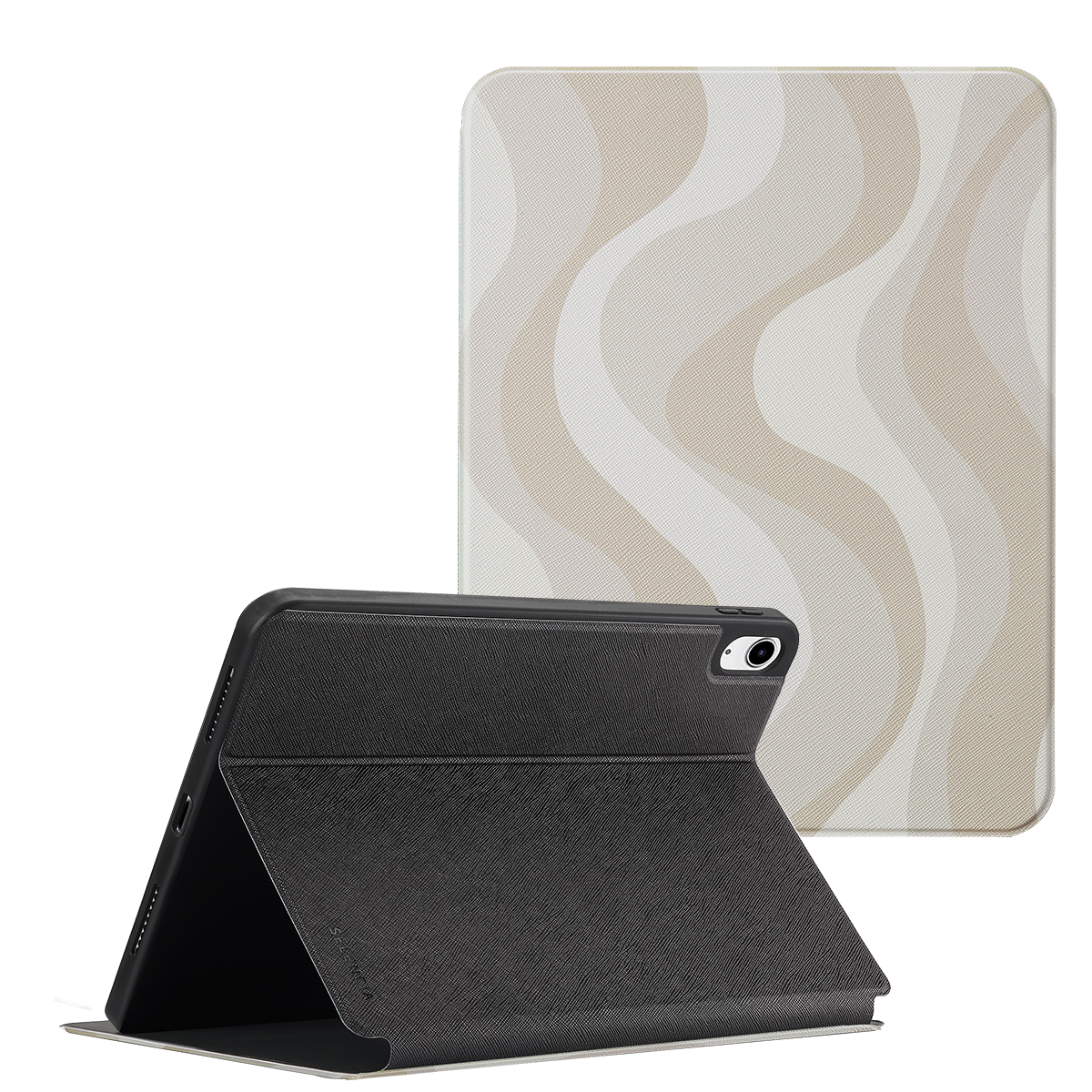 Een tablethoes, geopend en schuin geplaatst om de tablet te tonen, met een golfpatroon op de achterkant.
