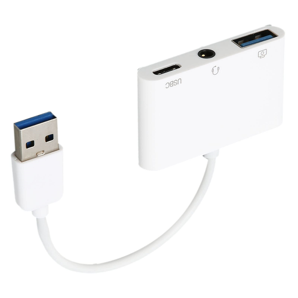 Weißer USB-C-Hub mit Anschlüssen für USB, Audio und USB-C. Ein USB-Kabel ist befestigt.