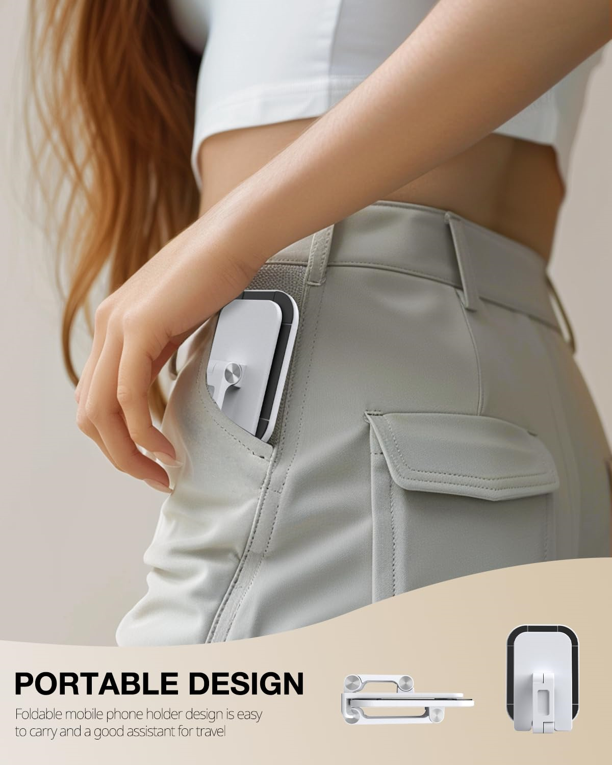 Hand einer Person, die ein Telefon in der Tasche hält.