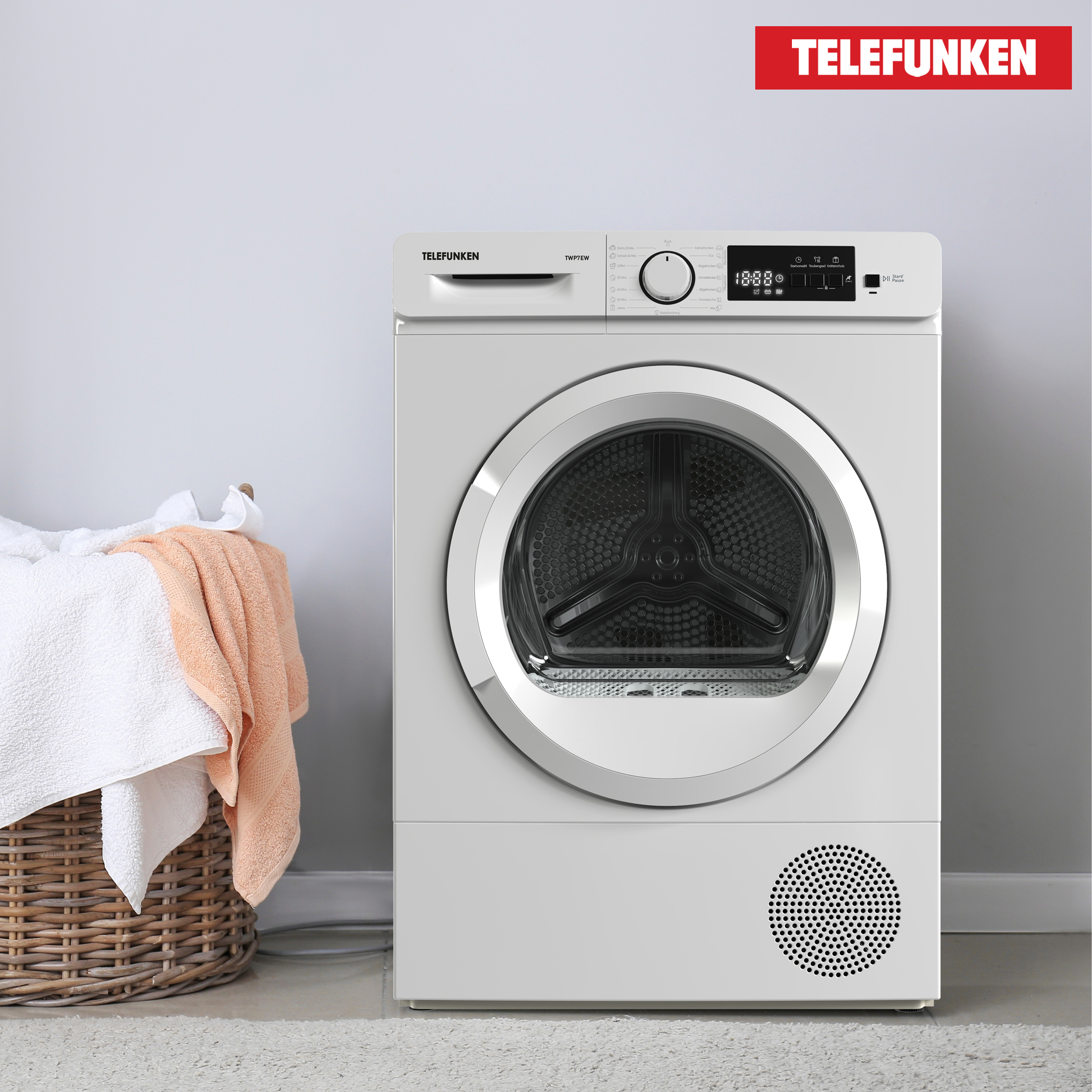 Weißer Telefunken Trockner mit Wäschekorb. Hellgrauer Hintergrund, sauberes, modernes Design.