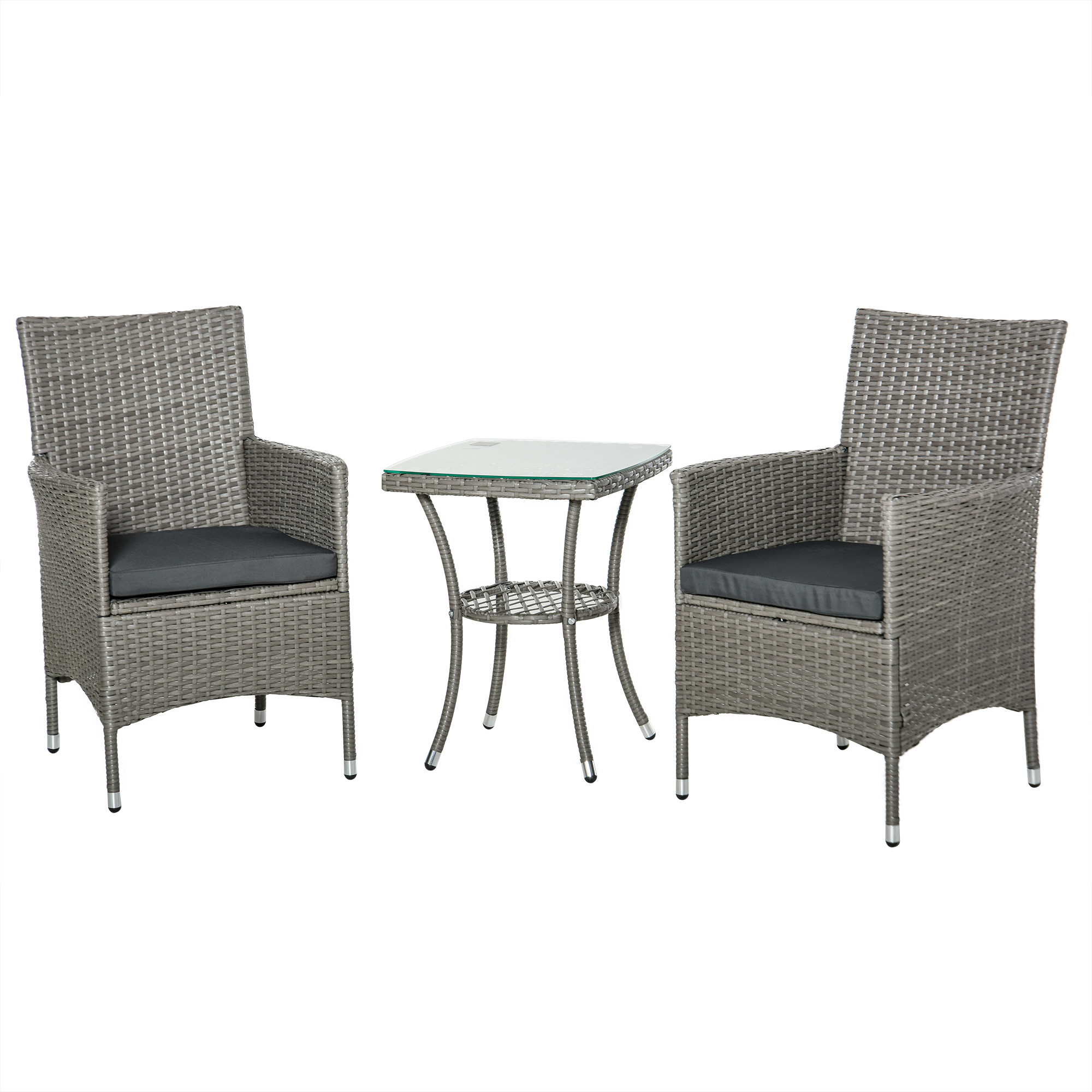 Set da patio in vimini grigio con due sedie e un tavolino con piano in vetro.