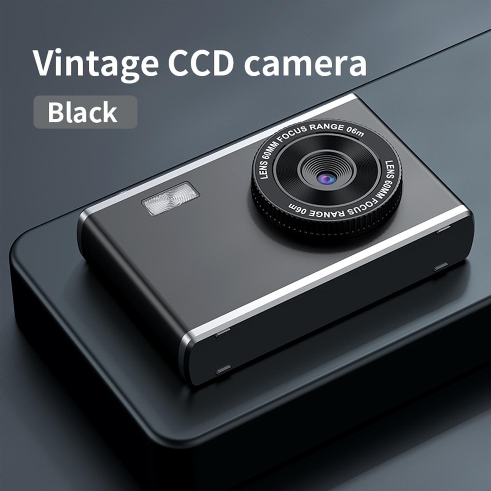 Schwarze Vintage-CCD-Kamera auf schwarzer Basis. Text auf dem Gerät.