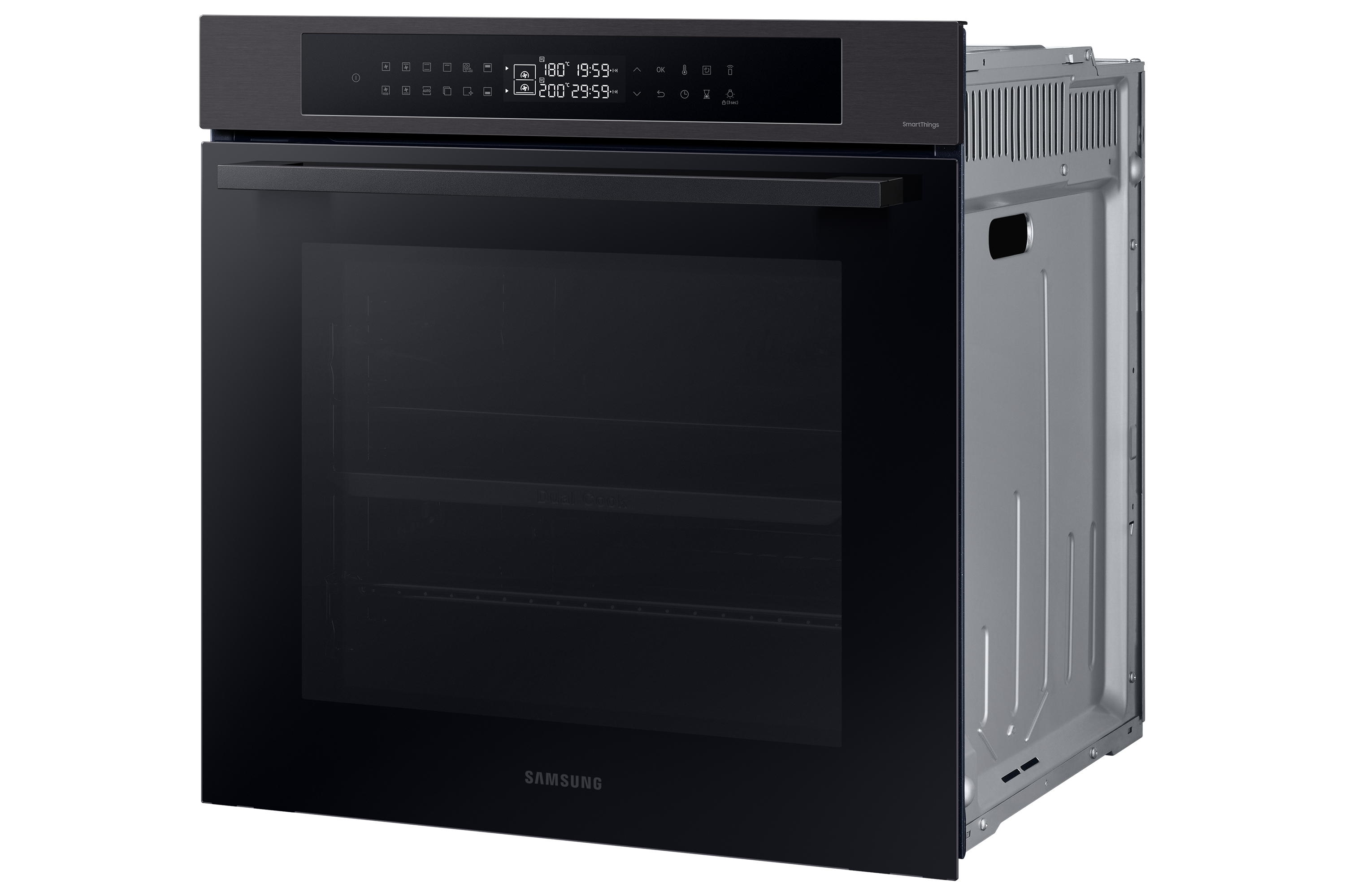 Un forno Samsung nero. Ha un display digitale e una porta a vetro. Il logo del marchio è visibile.