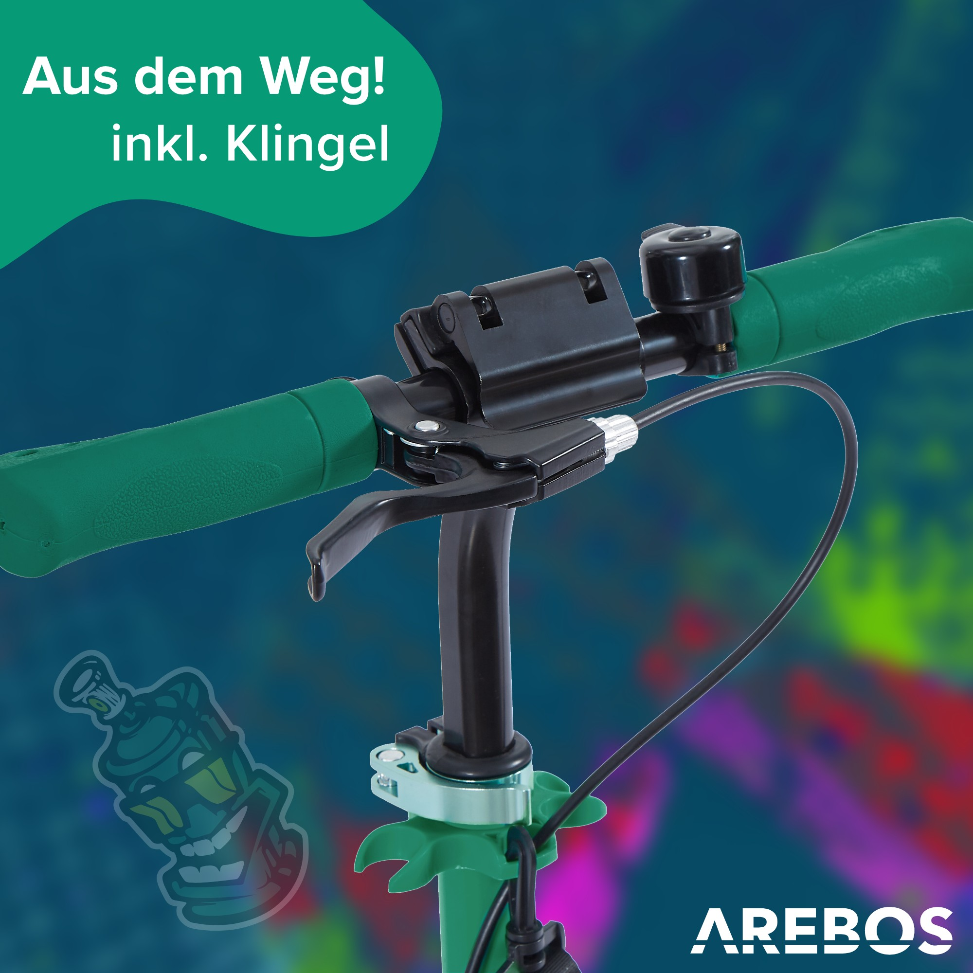 Roller-Lenker, grün und schwarz. Eine Klingel und Bremse sind sichtbar. Ein Graffiti-Logo ist links.