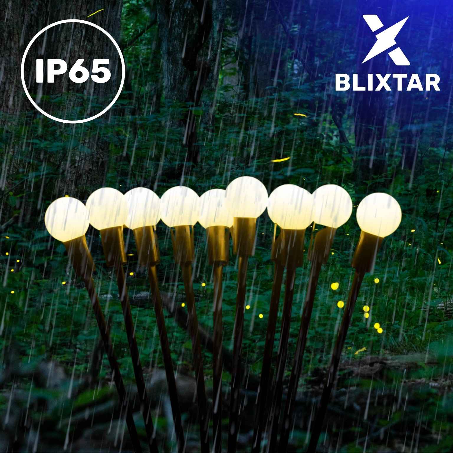 Podświetlane lampy ogrodowe w deszczu. Widoczne logo Blixstar. Klasa IP65.