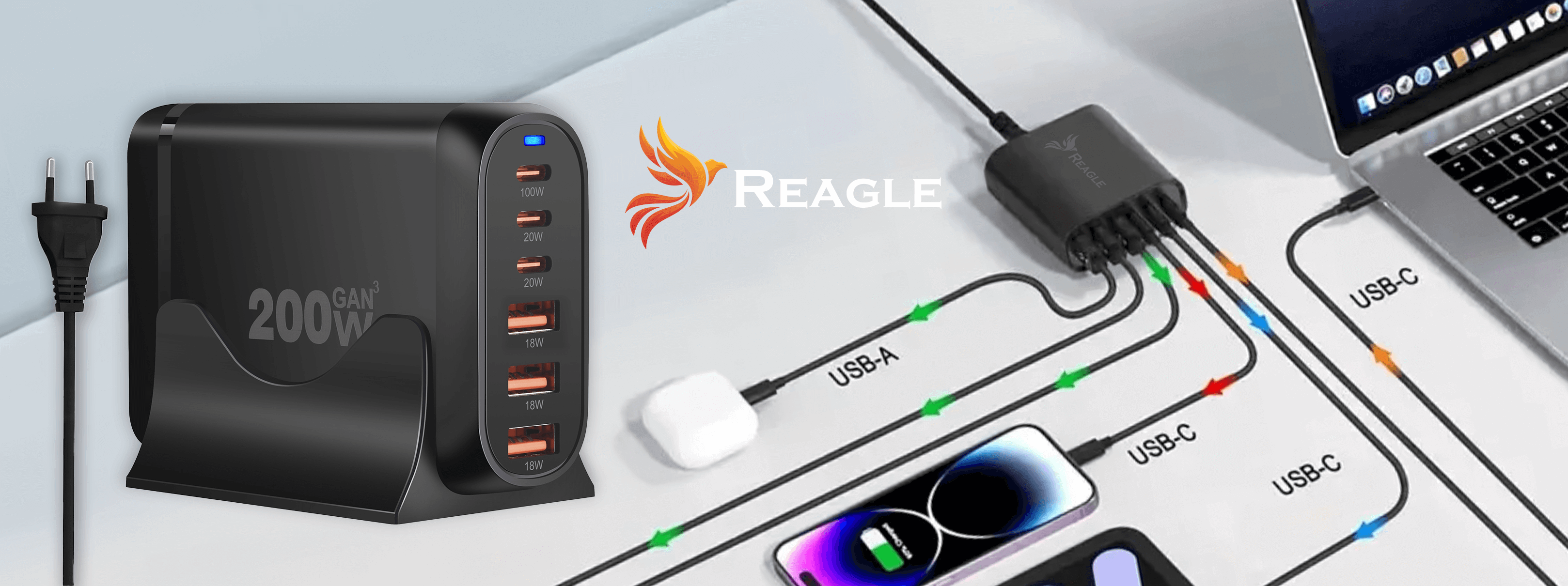 Ładowarka z wieloma portami i podłączonymi do niej urządzeniami. Nakładka tekstowa.