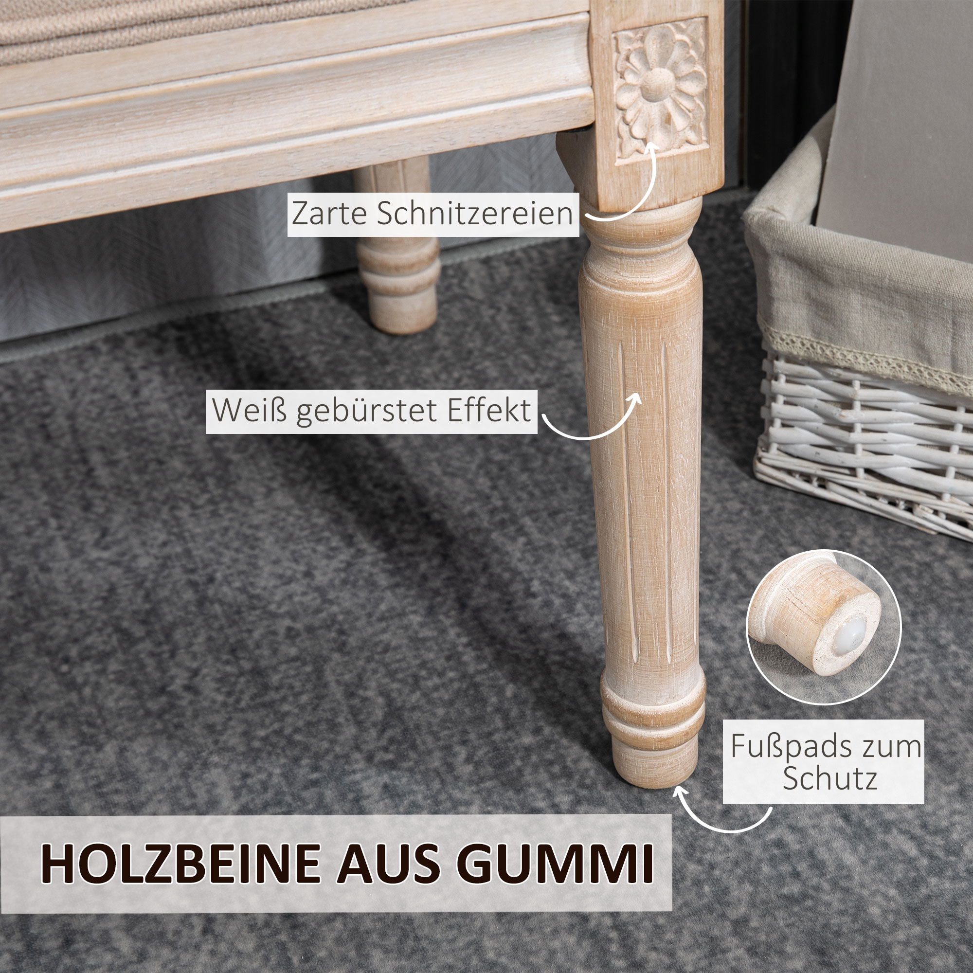 Möbelbein aus Holz mit Schnitzereien, weiß gebürsteter Effekt. Holzsockel.