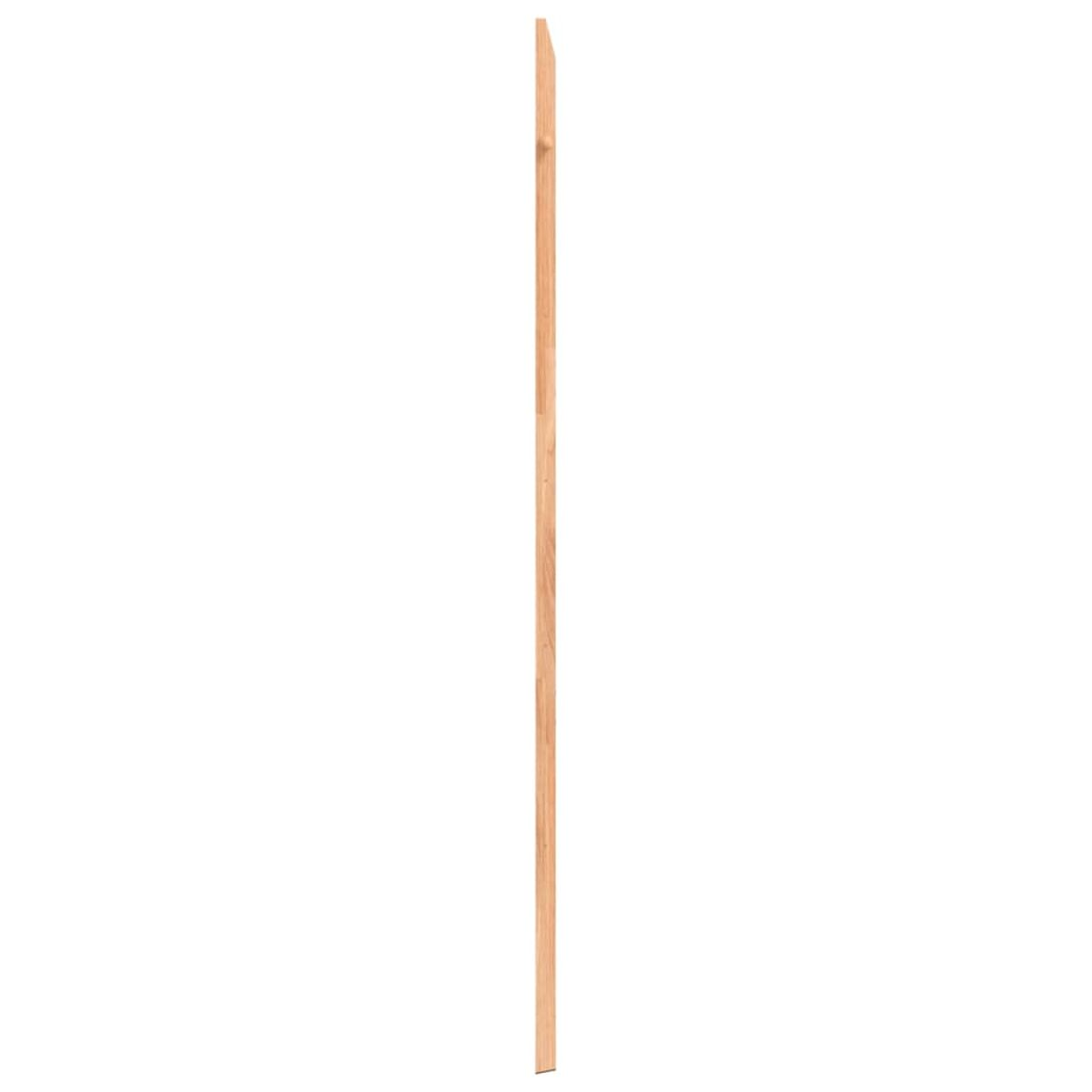Un'asse di legno verticale, vista di lato, di colore marrone chiaro.