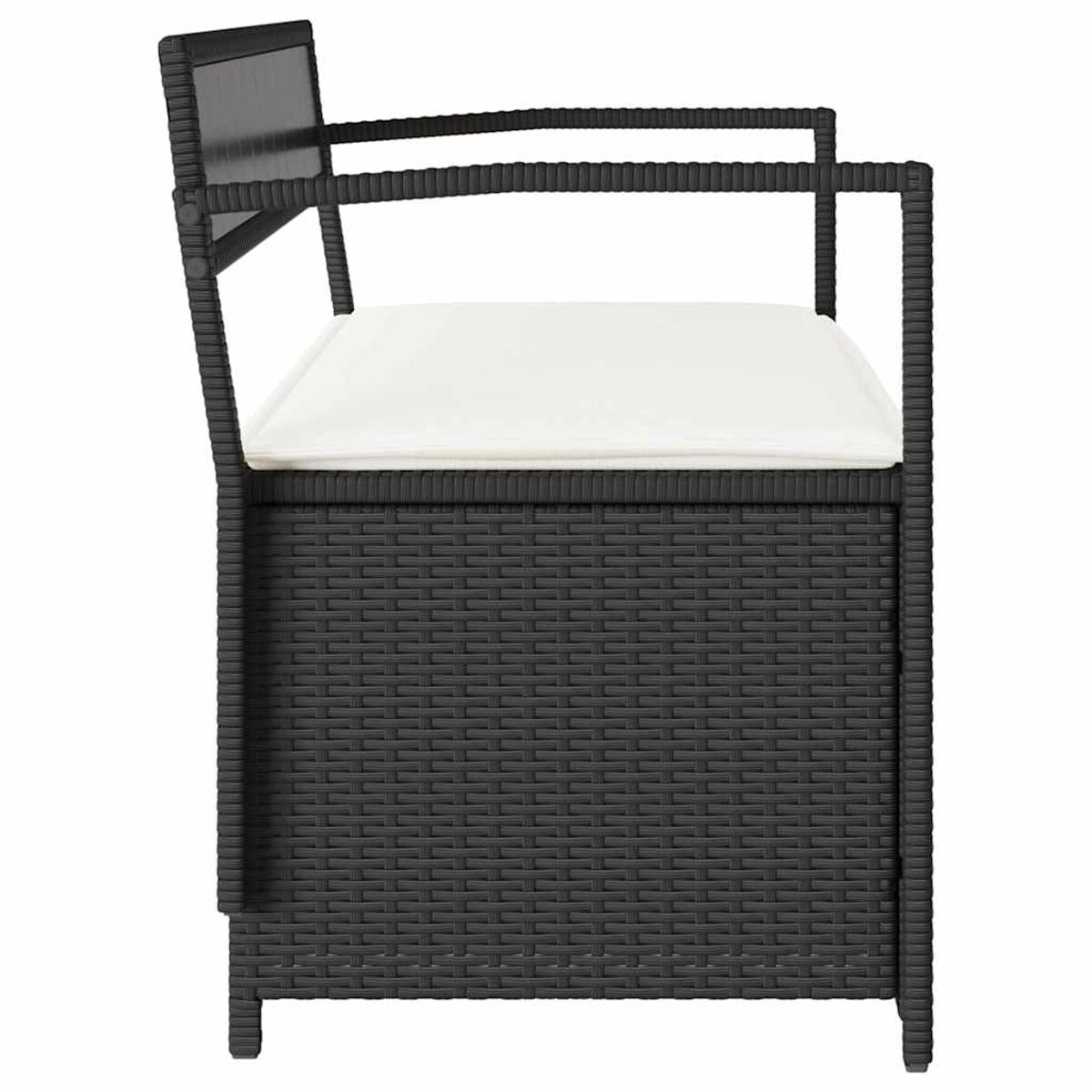 Sedia in vimini nera con cuscino bianco, vista laterale.