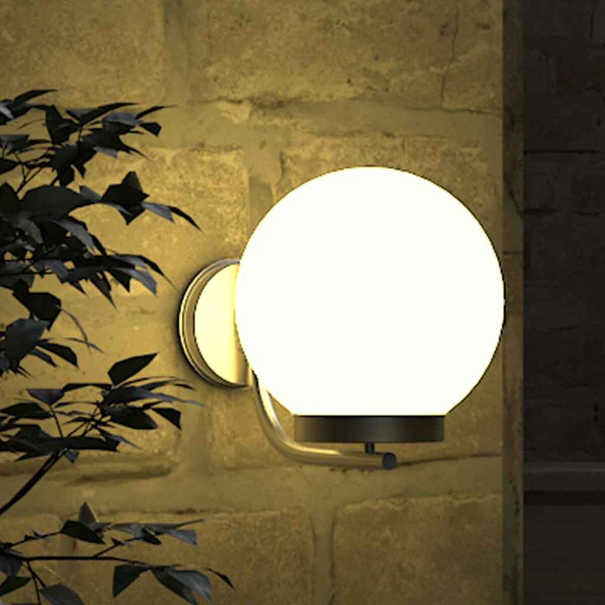 Una lampada da parete rotonda e bianca per esterni con sfondo in mattoni e vegetazione.