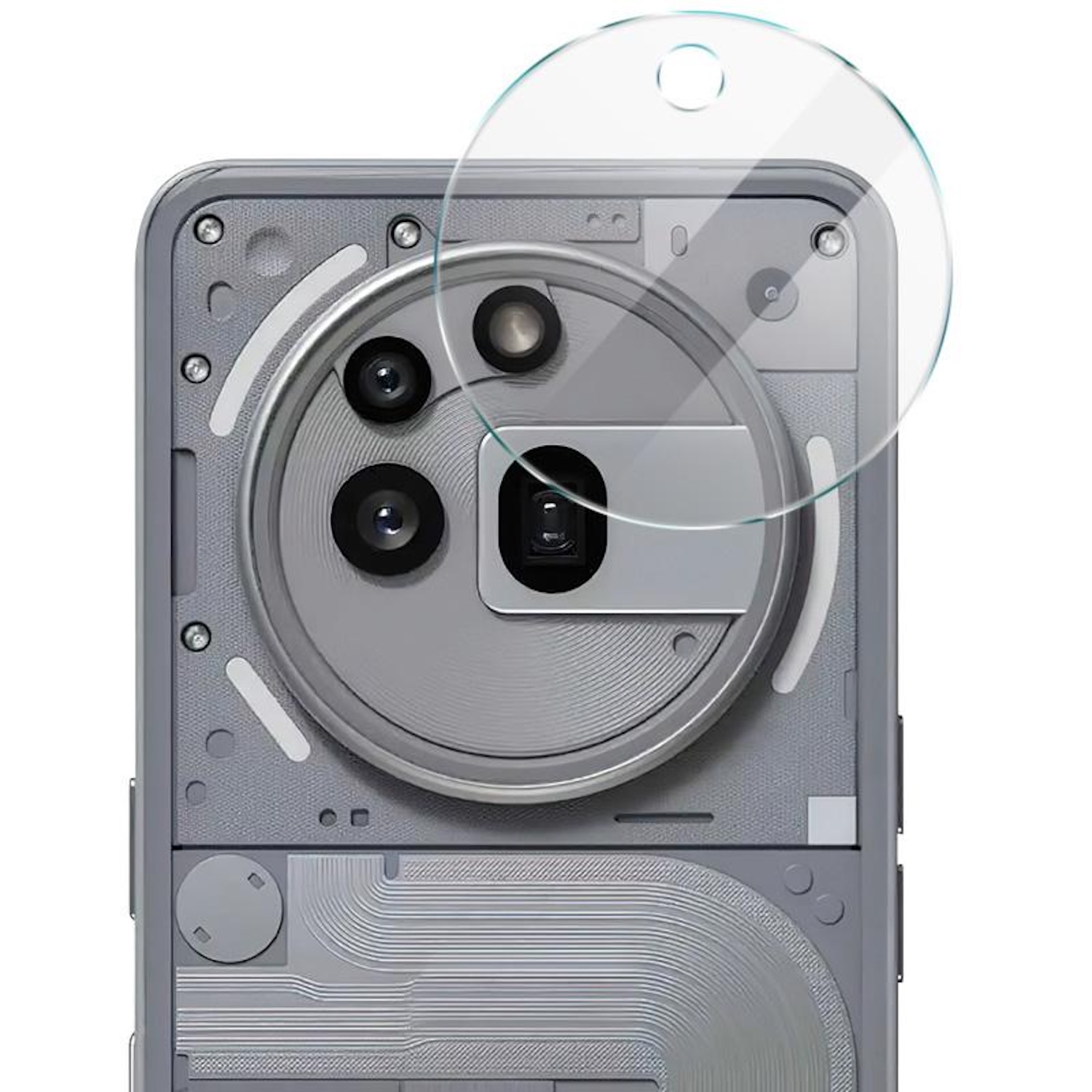 Un telefono grigio con un proteggi obiettivo della fotocamera sul retro.