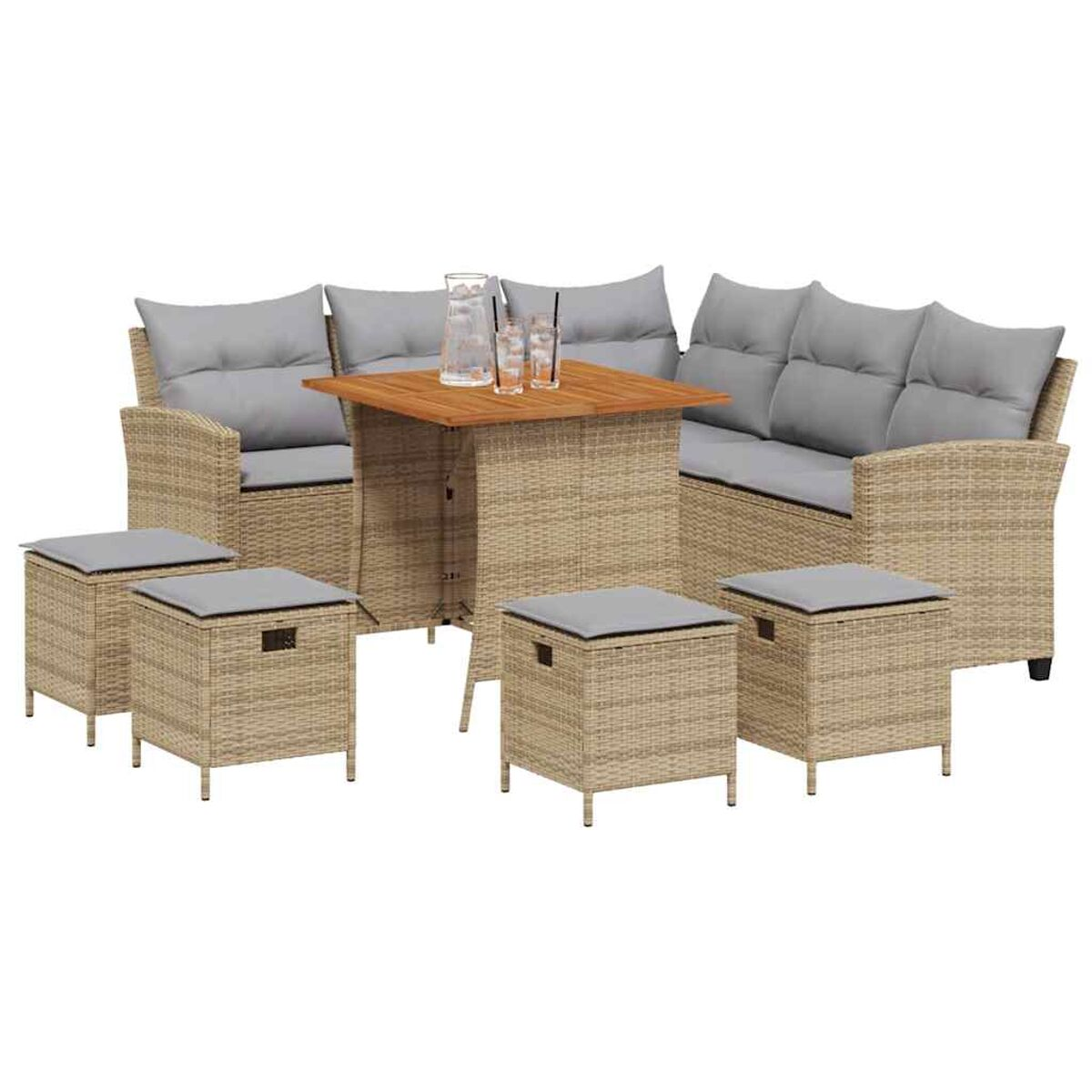 Outdoor-Garnitur aus Korbgeflecht: Sofa, Tisch und Hocker mit Maßen.