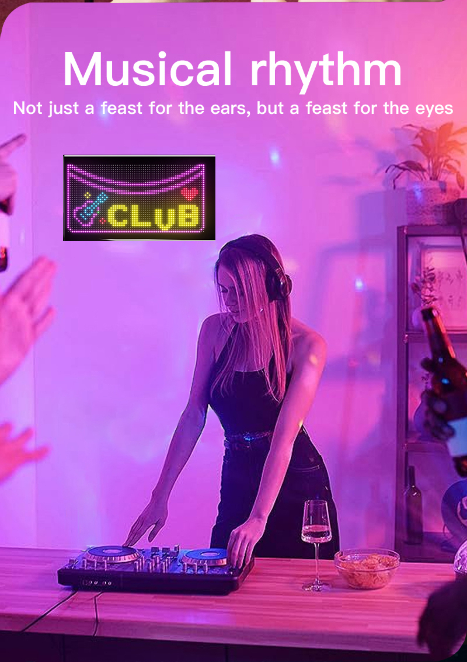 Ein DJ spielt Musik mit einem DJ-Mixer. Die Szene wird von Neonlichtern beleuchtet.