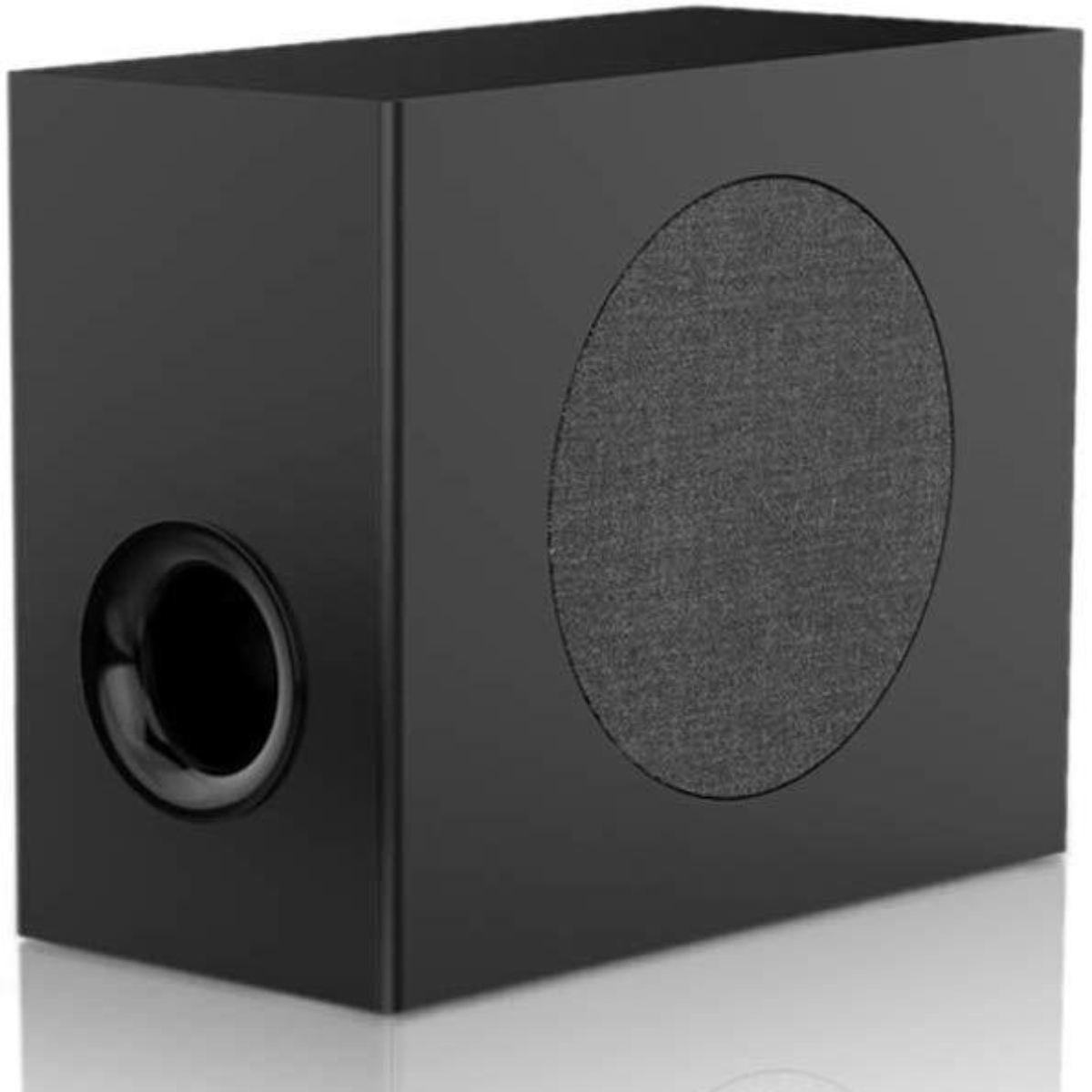 Schwarzer Subwoofer, rechteckig, mit rundem Lautsprecher und Anschluss. Einfacher weißer Hintergrund.
