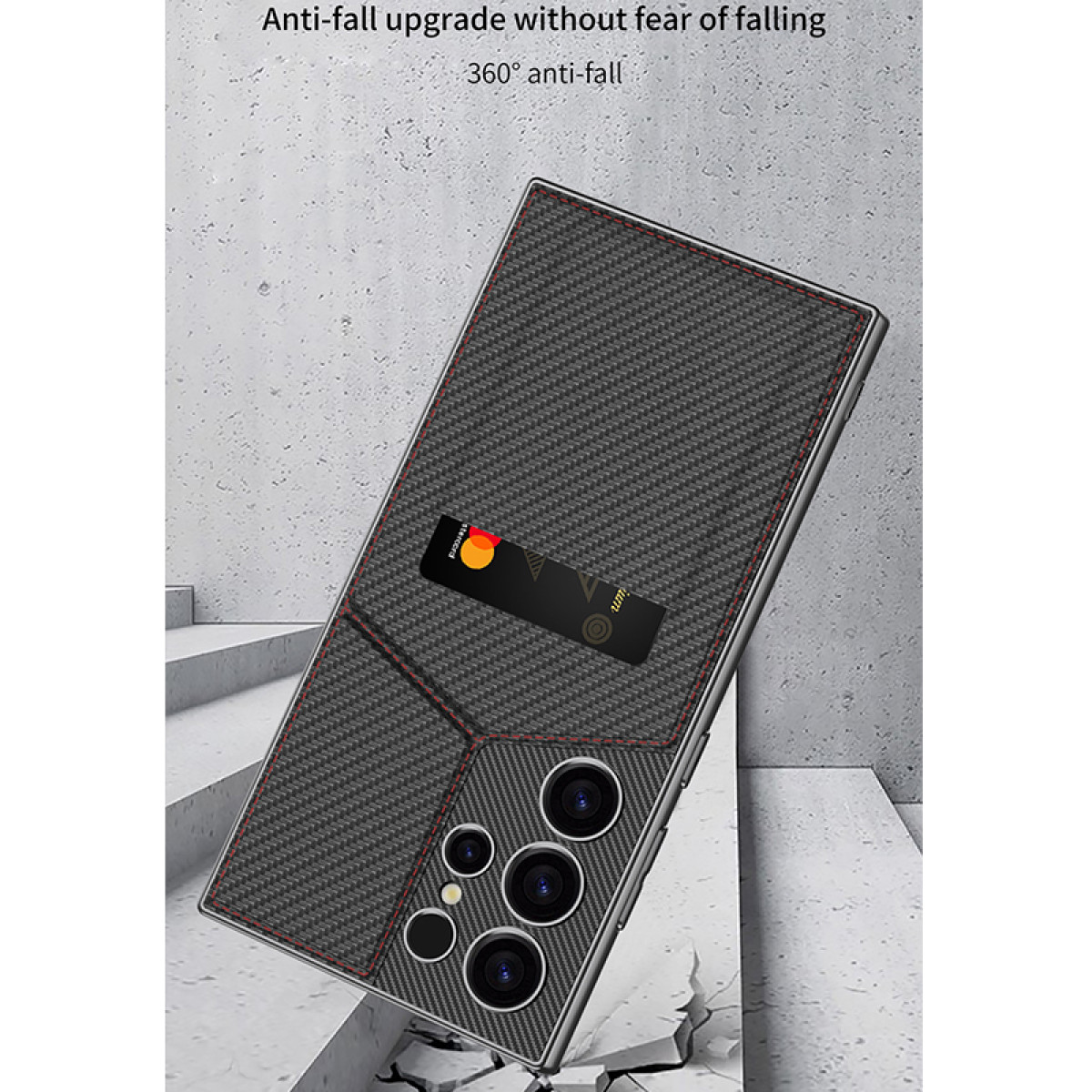 Una custodia nera per telefono con porta carte e intaglio per la fotocamera.