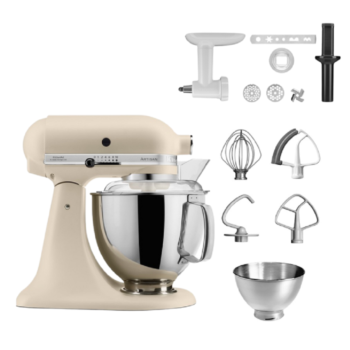 Ein cremefarbener KitchenAid-Mixer mit verschiedenen Aufsätzen.