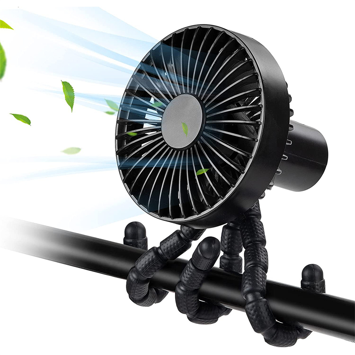 Ein schwarzer Ventilator mit biegsamen Beinen an einer schwarzen Stange, grüne Blätter.