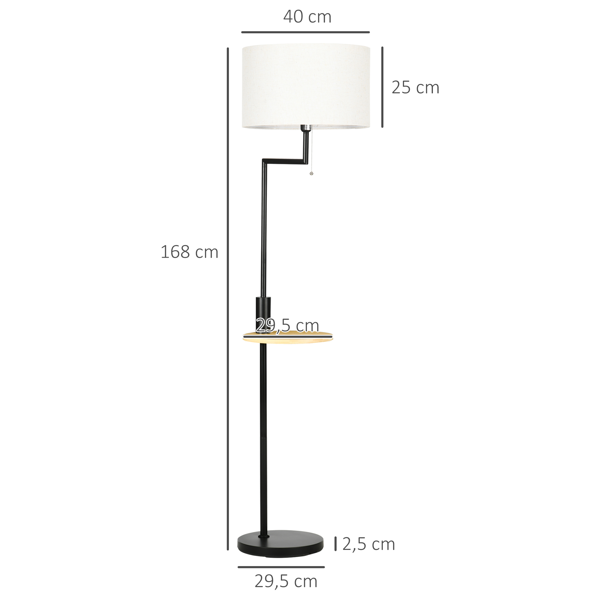 Eine schwarze Stehlampe mit weißem Lampenschirm. Die Lampe hat ein kleines Regal. Abmessungen sind beschriftet.