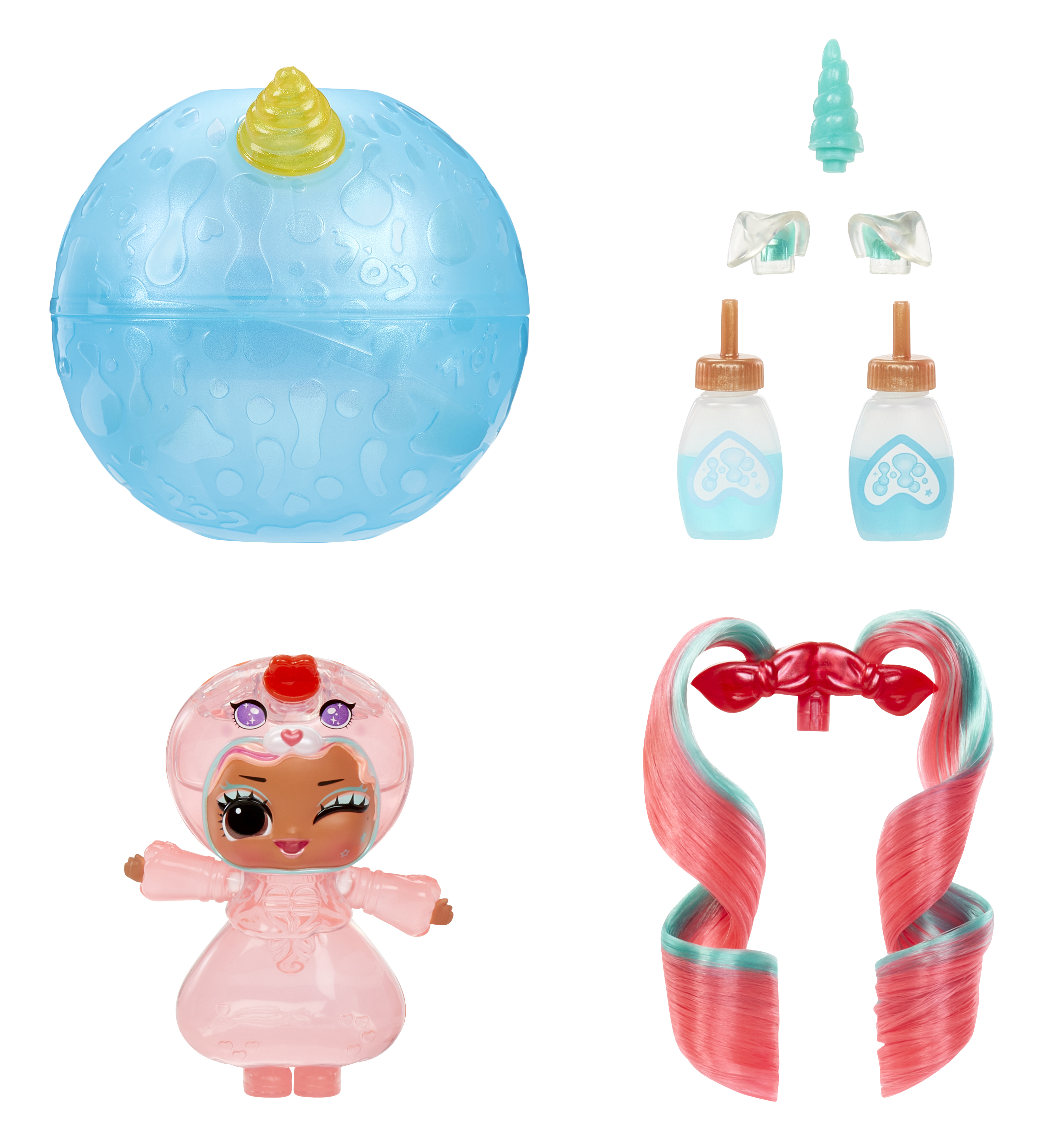 Una muñeca con un atuendo rosa y una bola azul con accesorios. La muñeca tiene una cara guiñando un ojo.