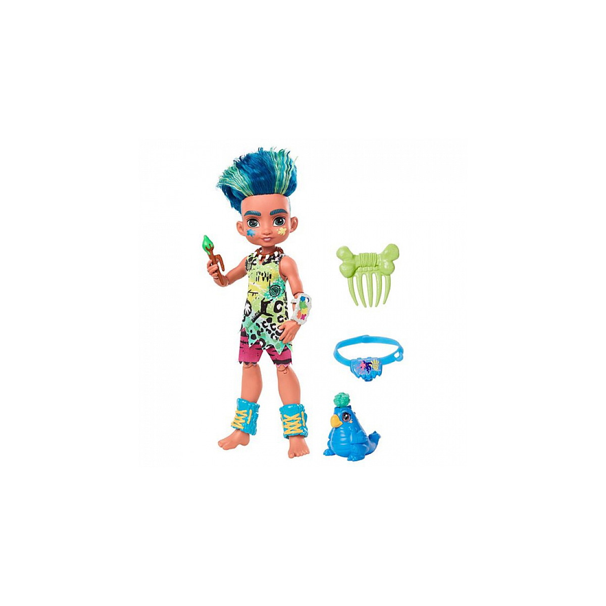 Lalka z niebieskimi włosami i plemiennym strojem, z akcesoriami. Białe tło.