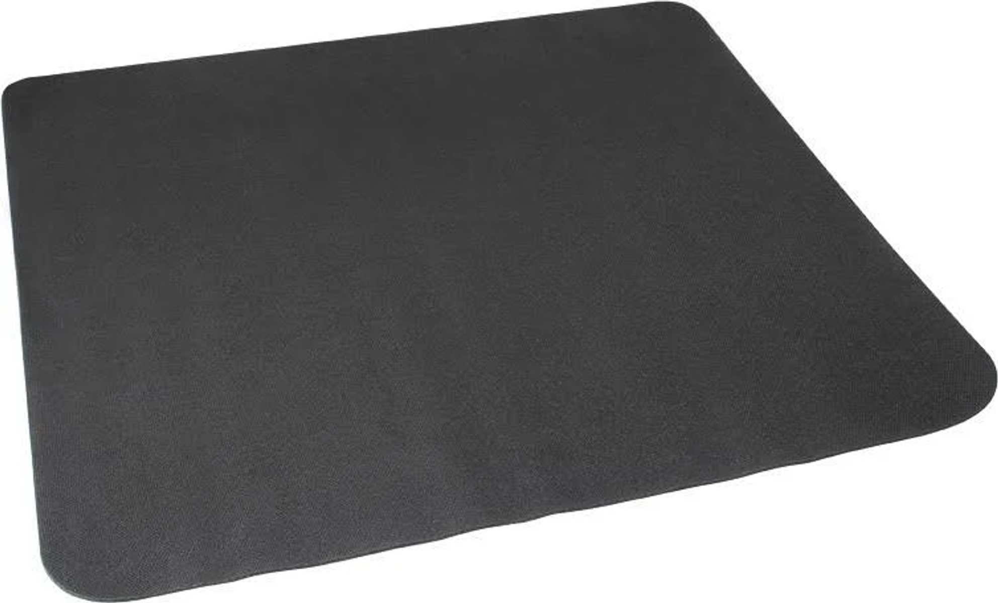 Ein schwarzes, rechteckiges Mauspads auf weißem Hintergrund. Die Oberfläche wirkt glatt und matt.