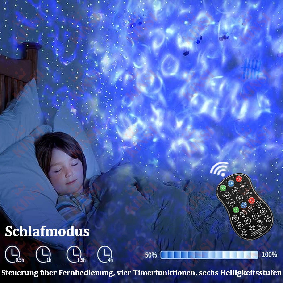 Ein Junge schläft im Bett mit einem Sternenhimmel, der an die Decke projiziert wird. Eine Fernbedienung ist rechts.