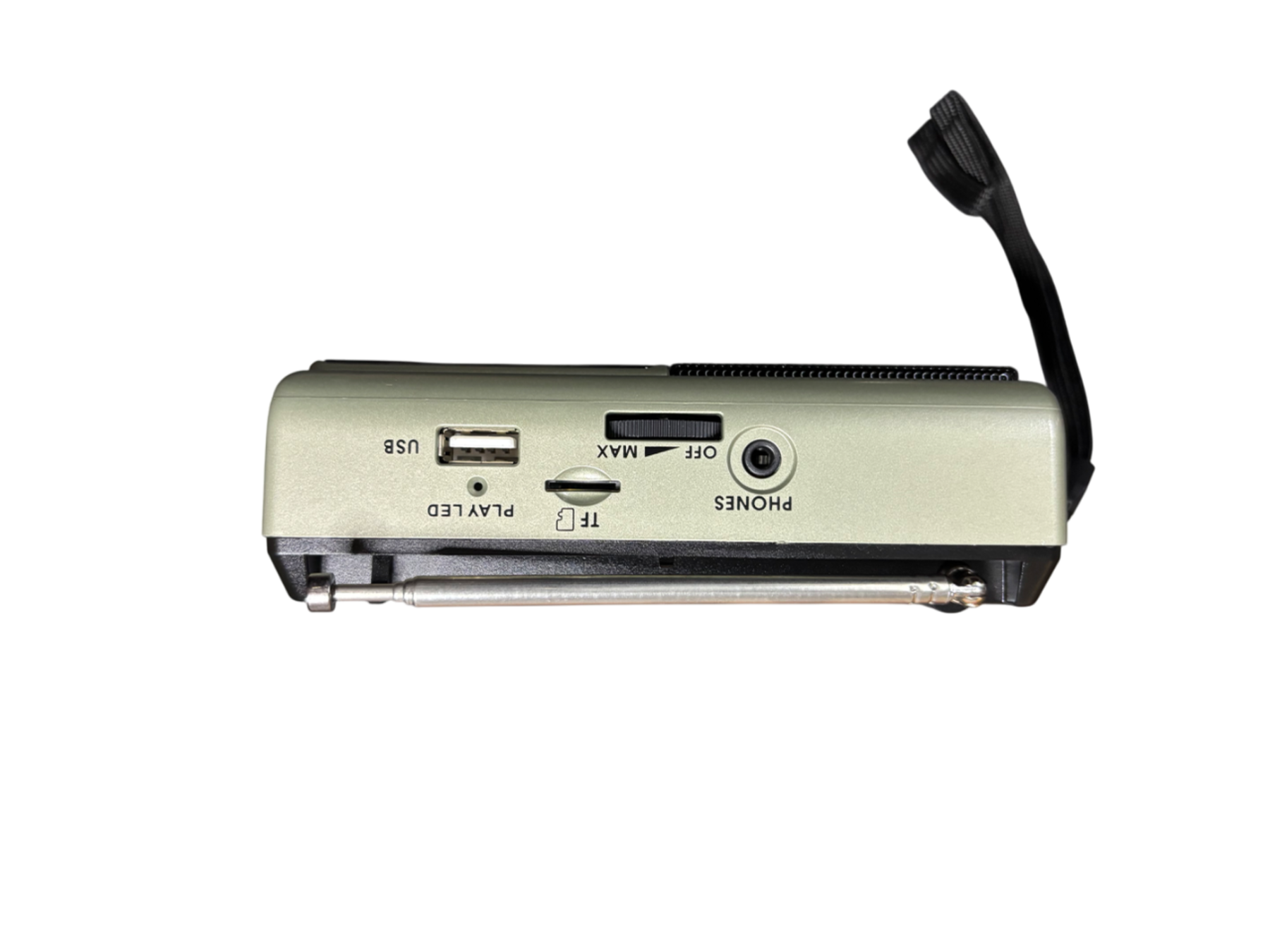 El lateral de una radio pequeña. Puerto USB, LED de reproducción, TF, APAGADO y auriculares. Fondo negro.