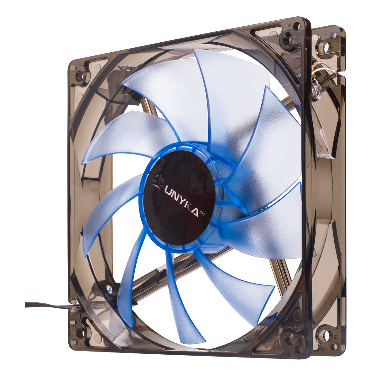 Un ventilador de PC transparente con aspas azules dentro de un marco transparente.
