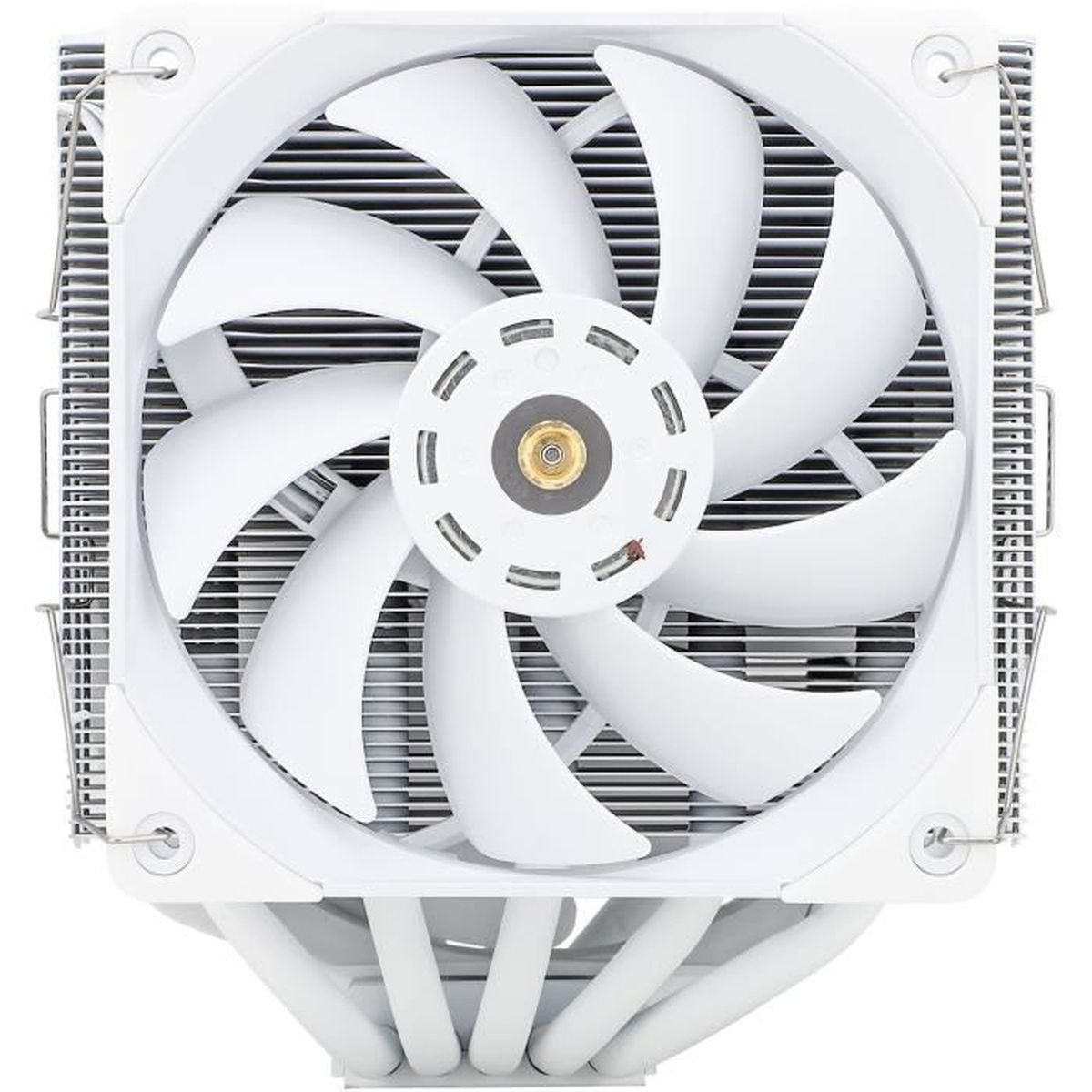Bovenaanzicht van witte CPU-koeler met witte ventilator en bladen. Metalen vinnen zichtbaar.