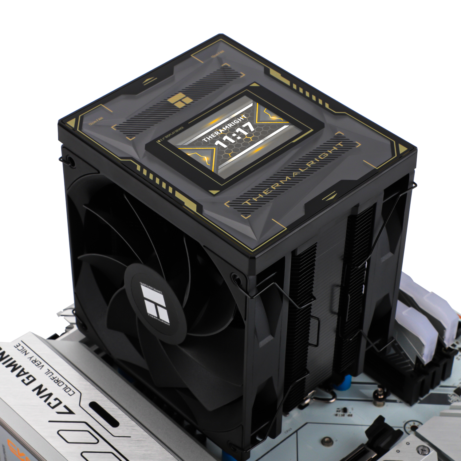 Dissipatore CPU nero su una scheda madre. La parte superiore ha un display che mostra l'ora. Logo THERMALRIGHT.